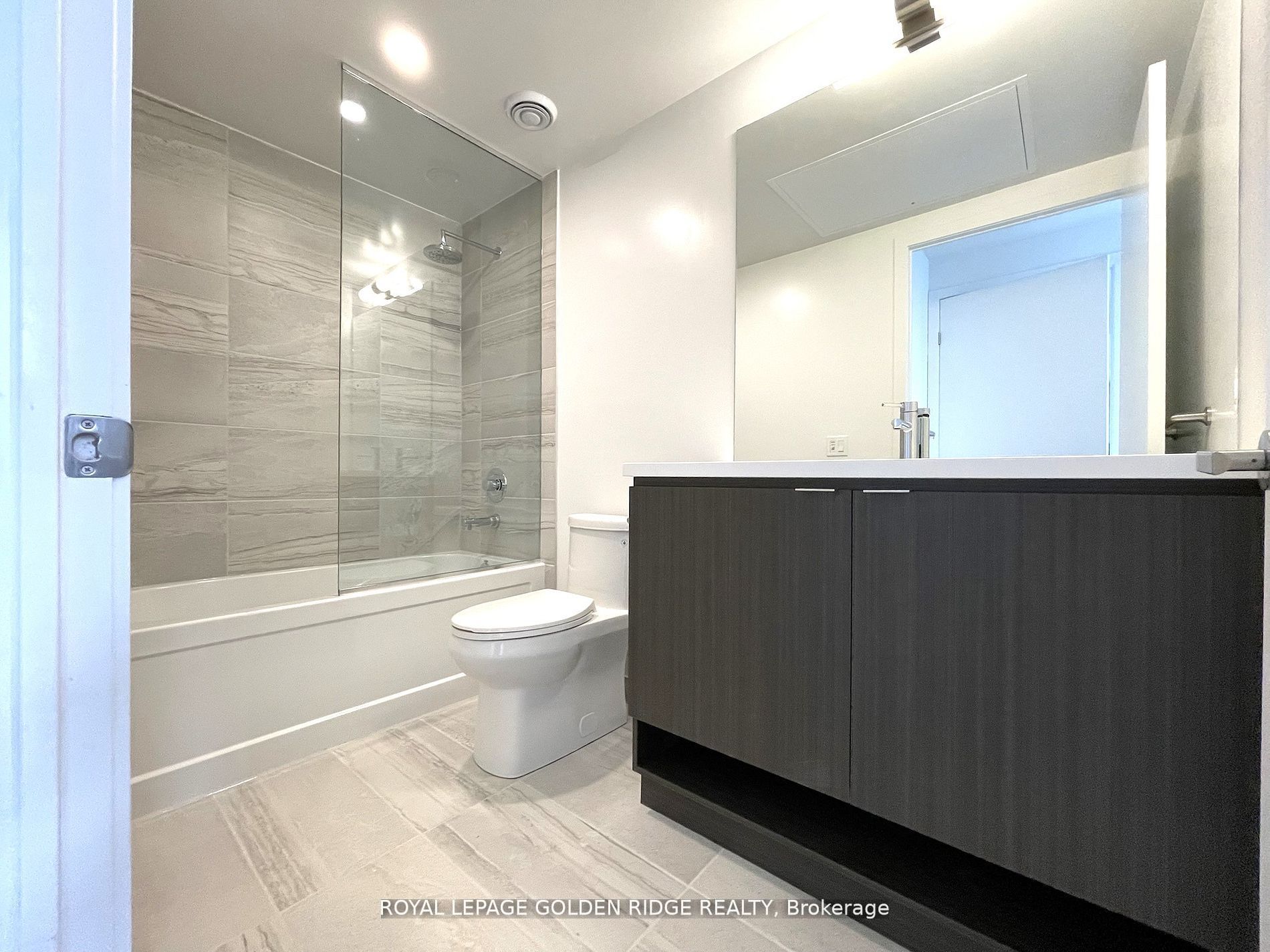 55 Cooper St 12 Property Photo 11