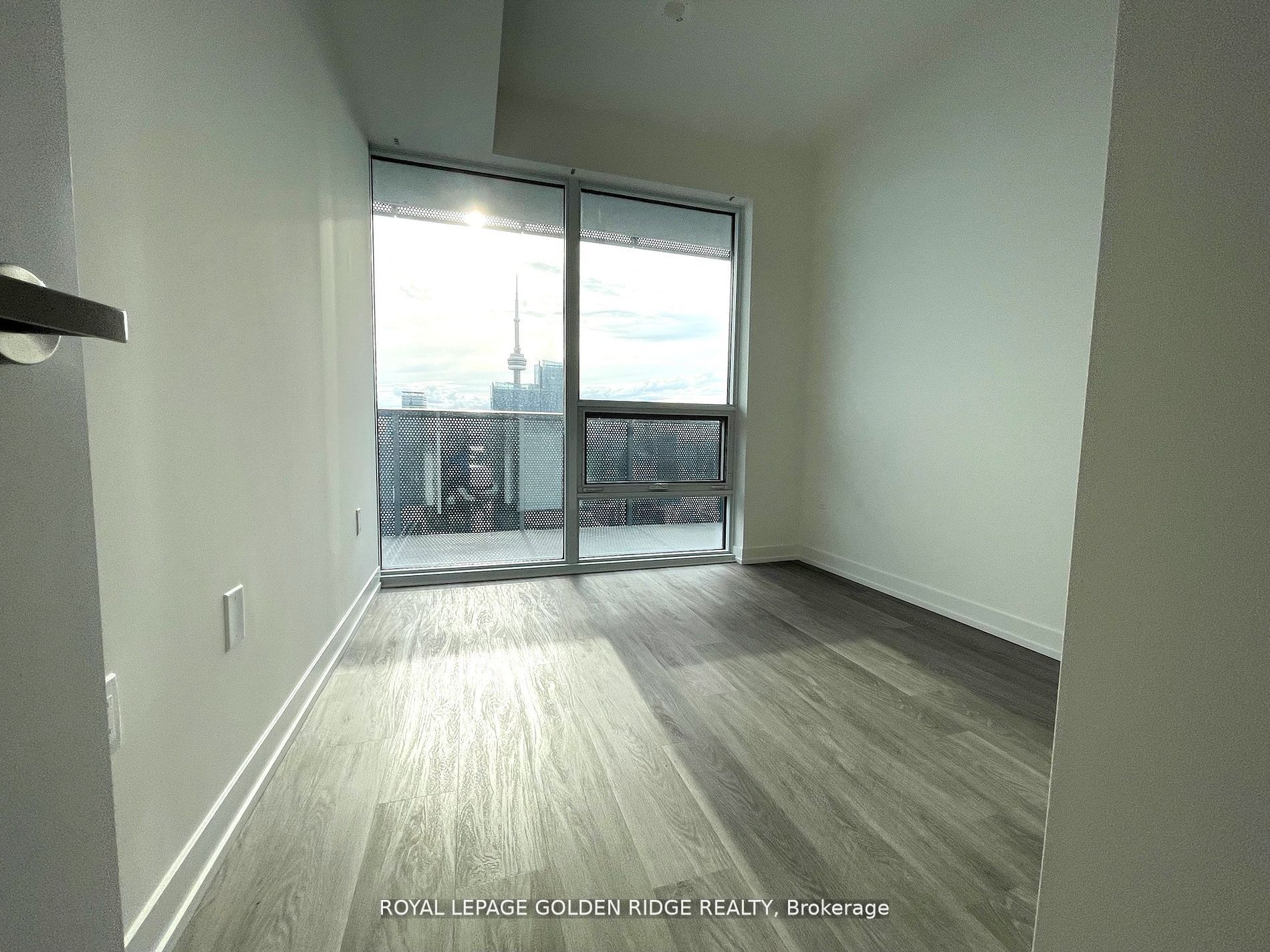 55 Cooper St 12 Property Photo 13