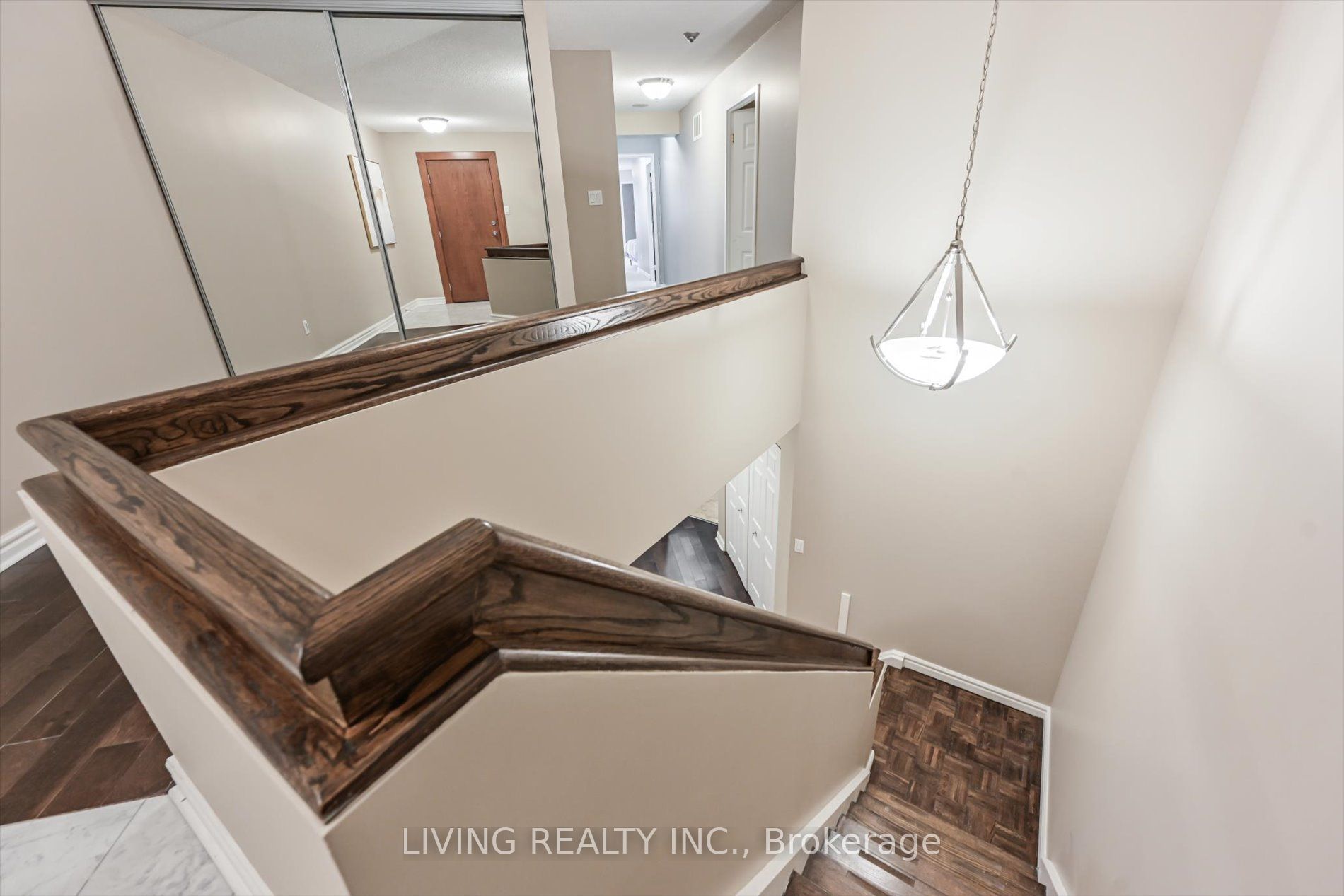 33 University Ave 9 Property Photo 23