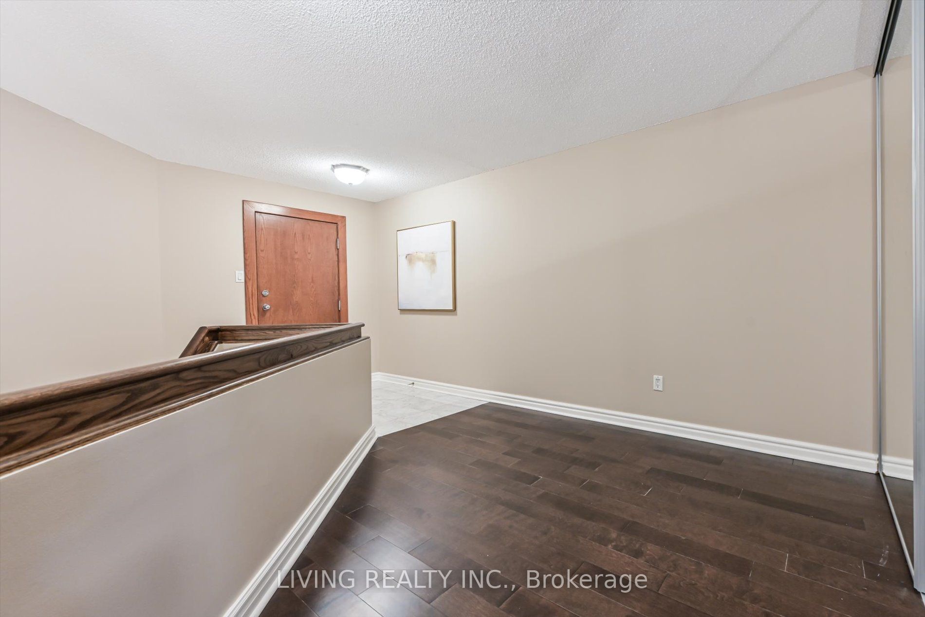 33 University Ave 9 Property Photo 24