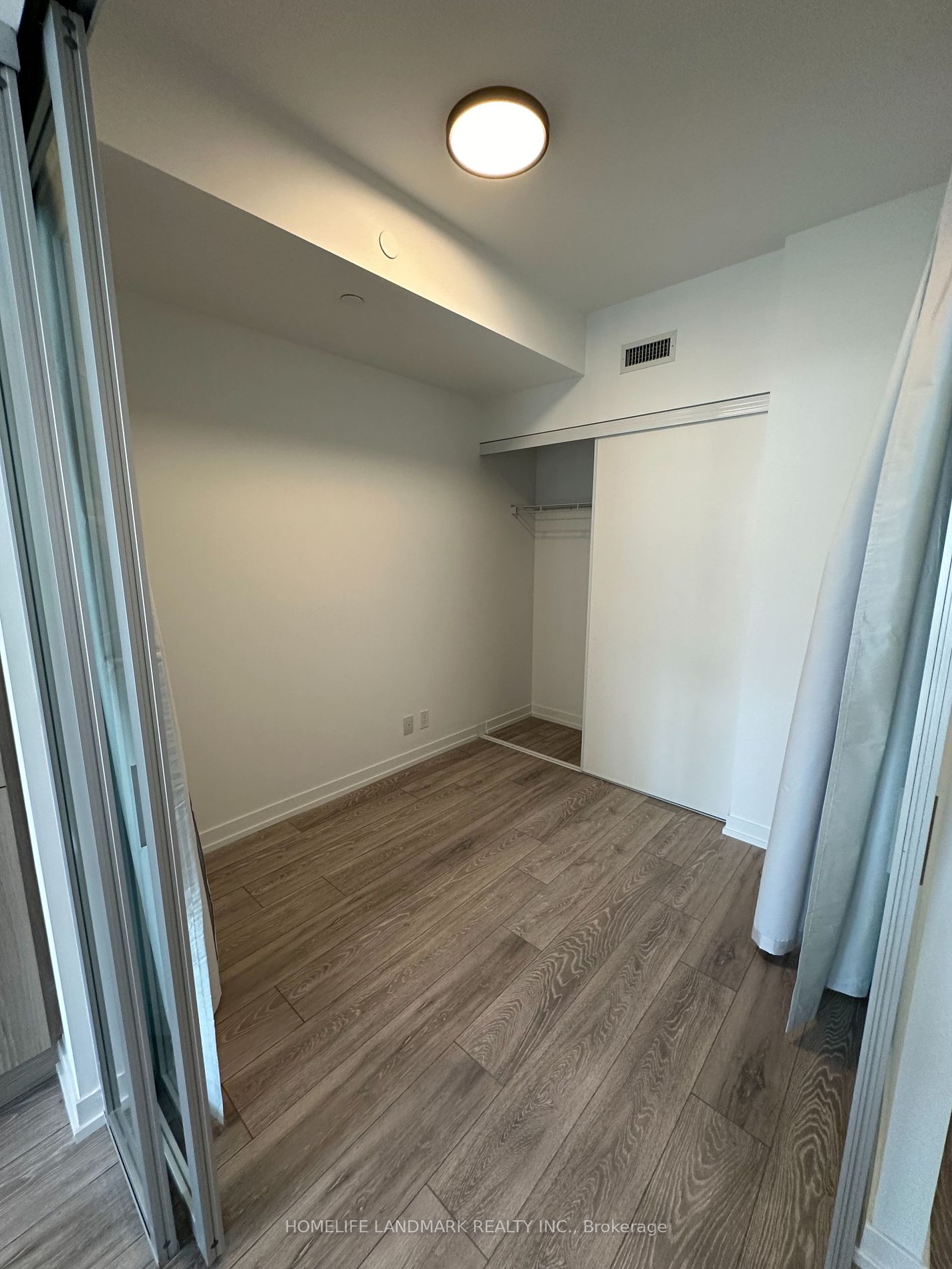 2020 Bathurst St 3 Property Photo 5