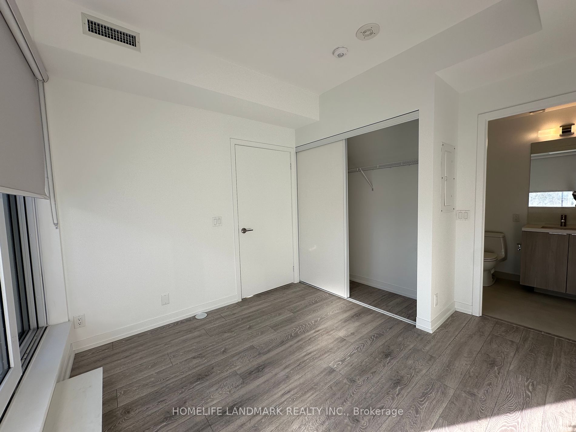 2020 Bathurst St 3 Property Photo 9