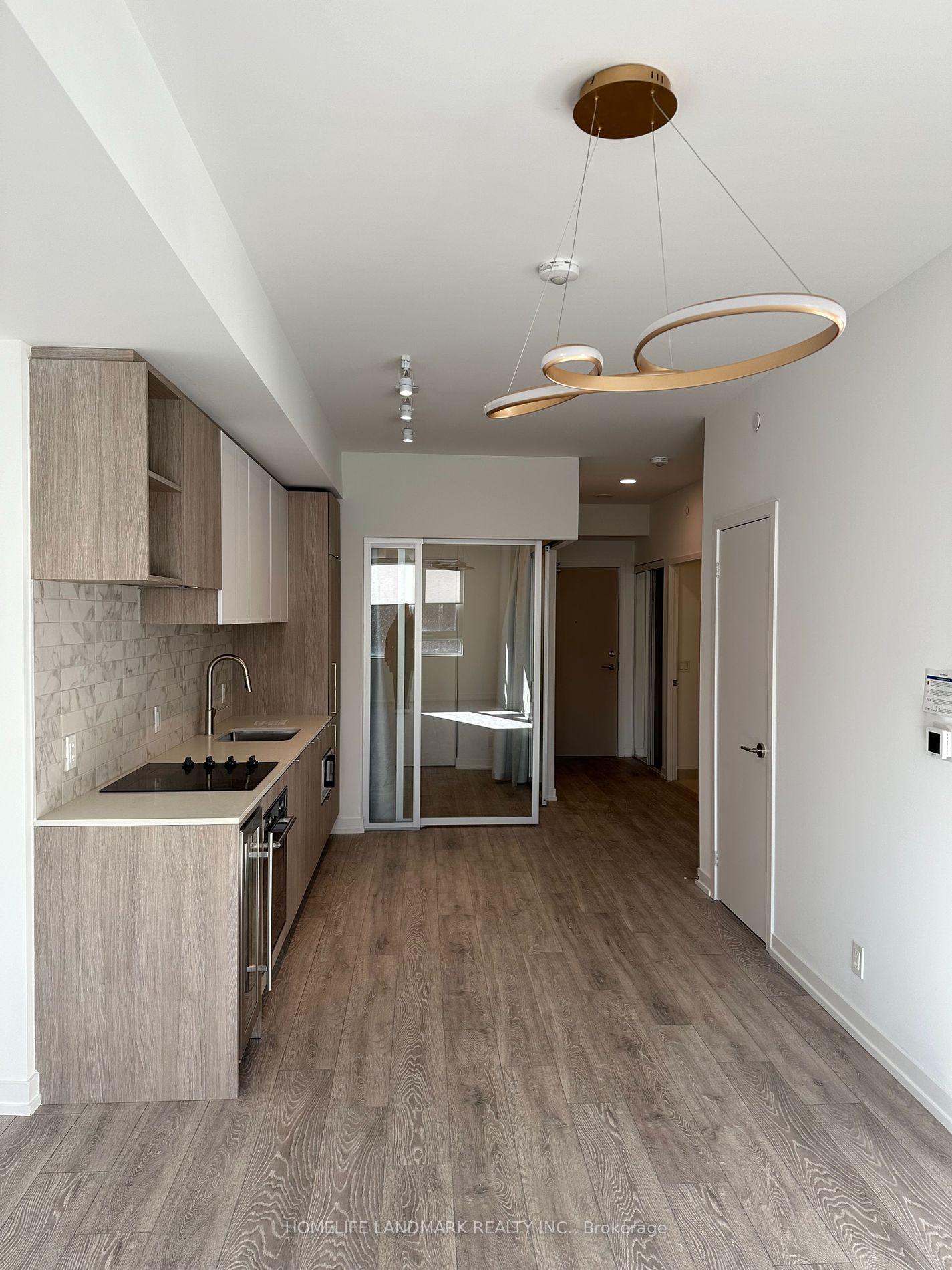 2020 Bathurst St 3 Property Photo 11