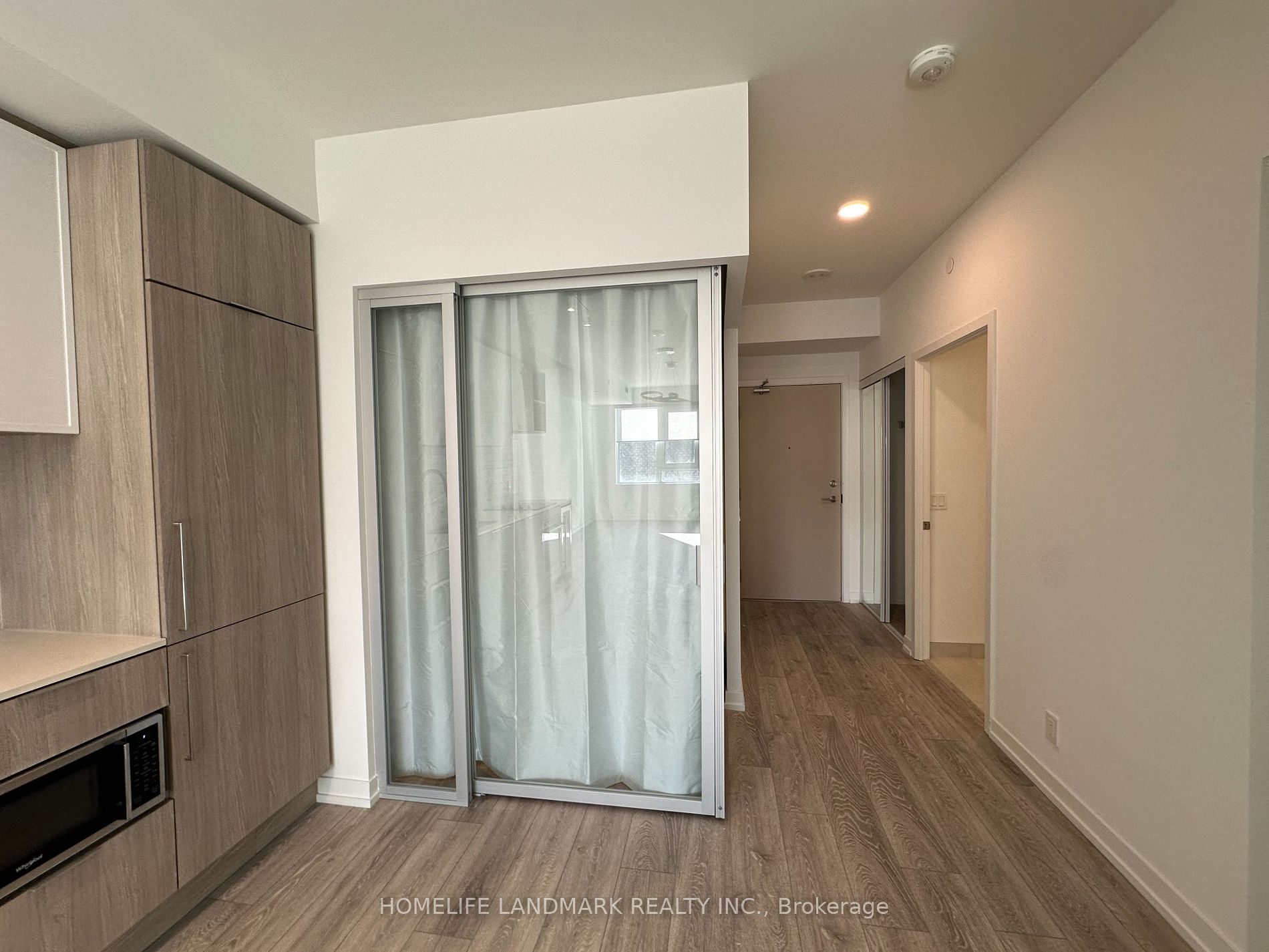 2020 Bathurst St 3 Property Photo 12