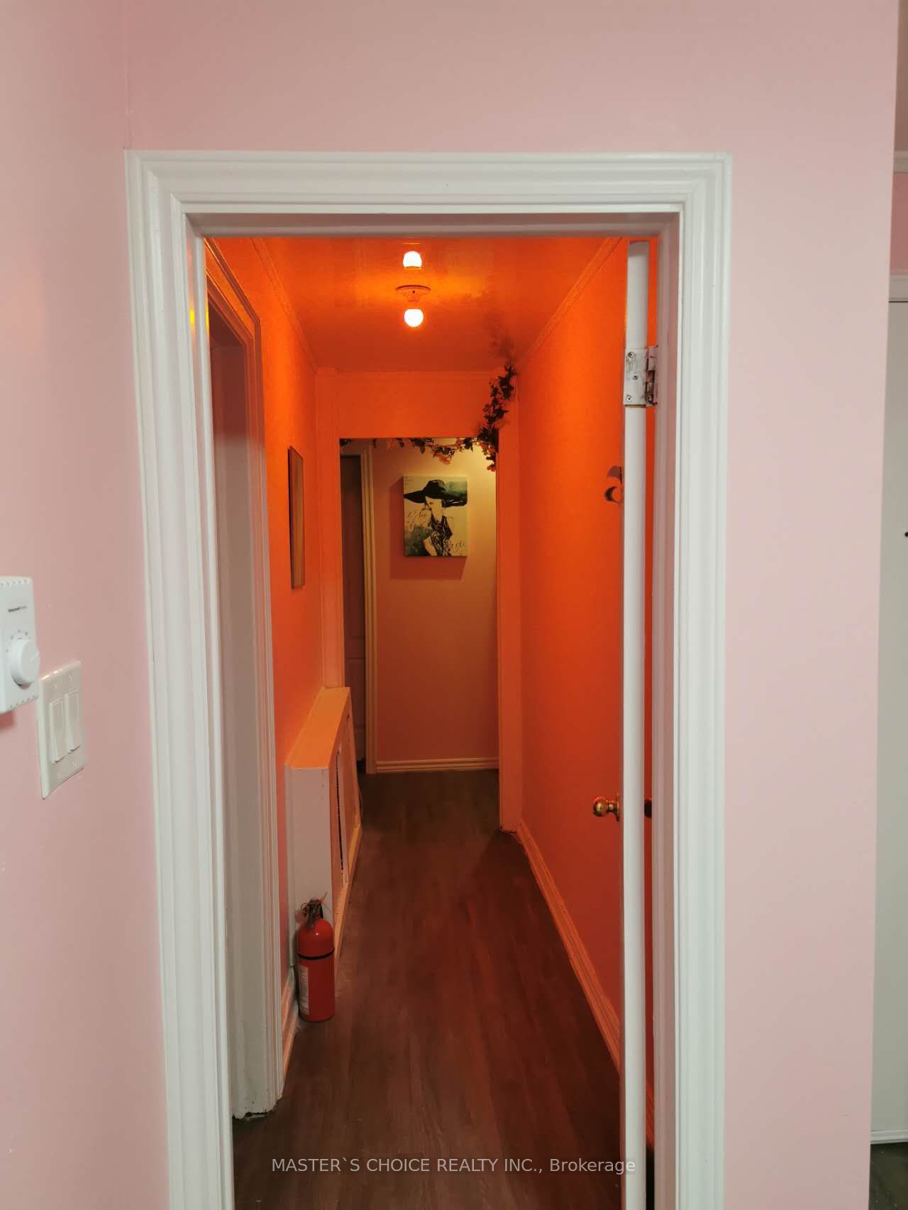 525 Eglinton Ave W Property Photo 9
