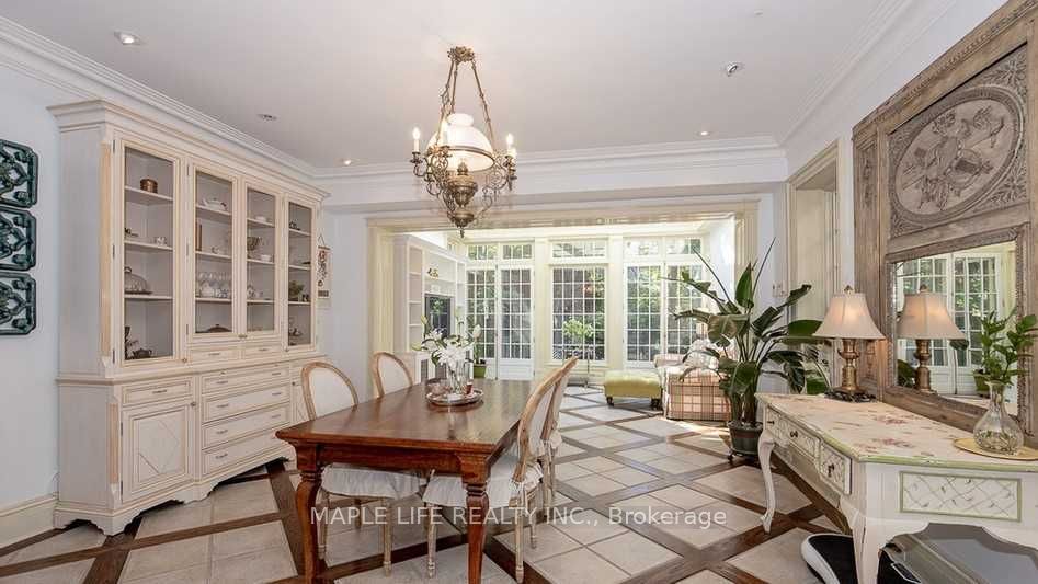 11 Dewbourne Ave Property Photo 8