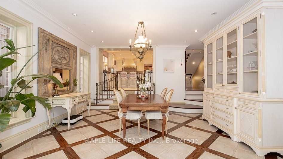 11 Dewbourne Ave Property Photo 10