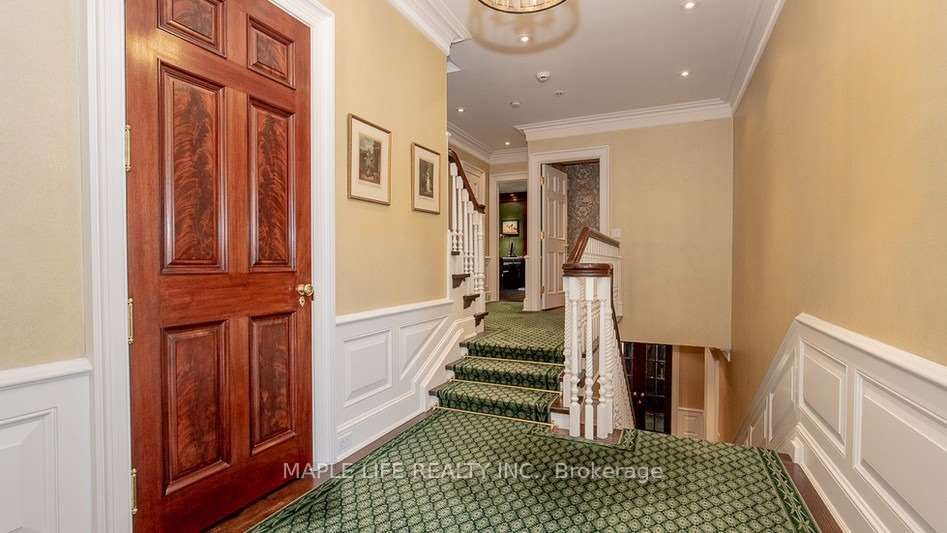 11 Dewbourne Ave Property Photo 17
