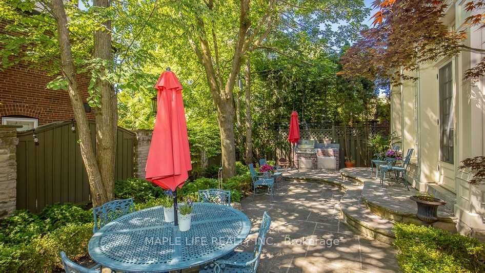 11 Dewbourne Ave Property Photo 33