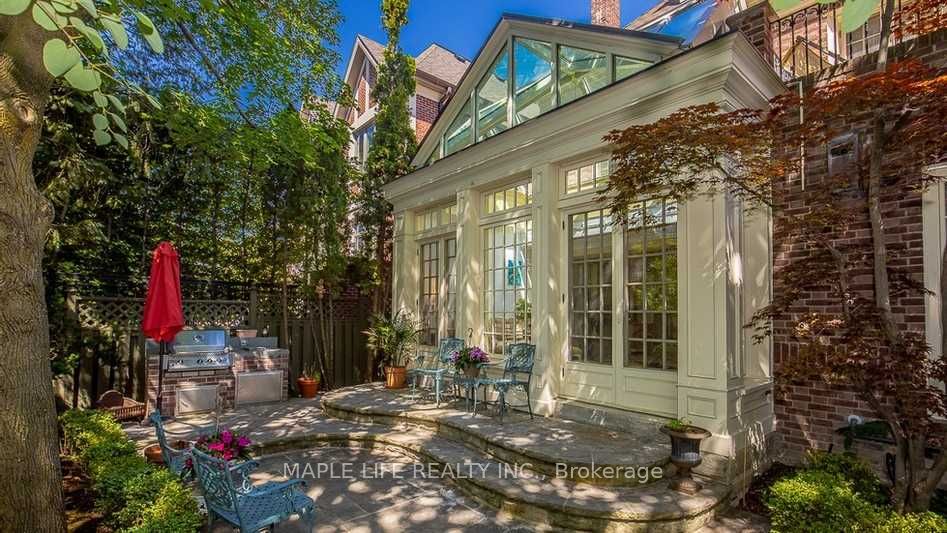 11 Dewbourne Ave Property Photo 34