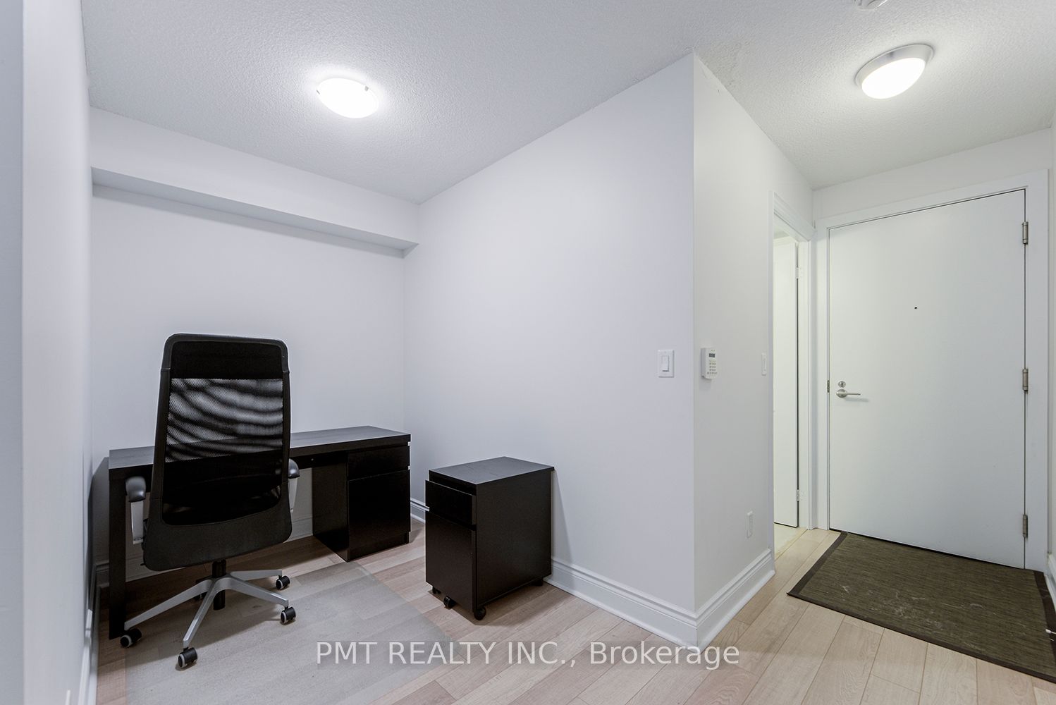 28 Ted Rogers Way 08 Property Photo 17