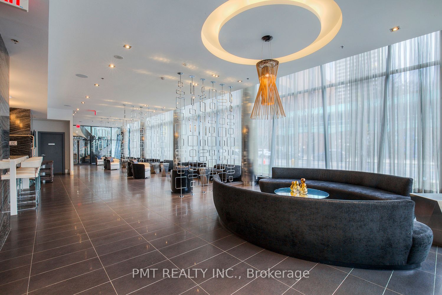28 Ted Rogers Way 08 Property Photo 26