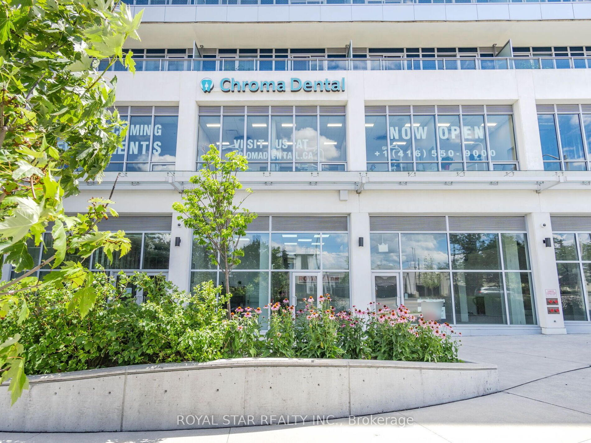 595 Sheppard Ave E Property Photo 2