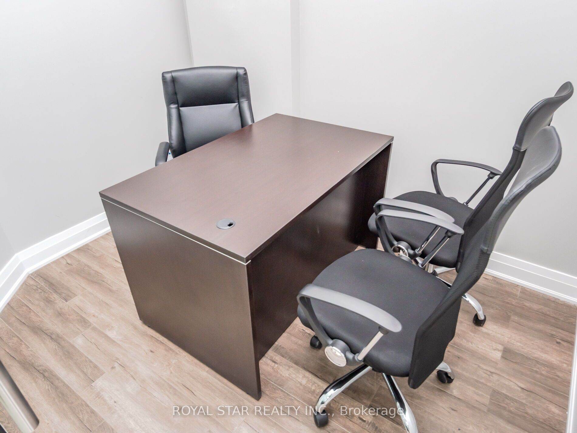 595 Sheppard Ave E Property Photo 18
