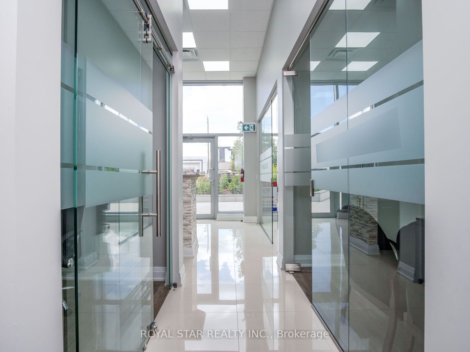 595 Sheppard Ave E Property Photo 22