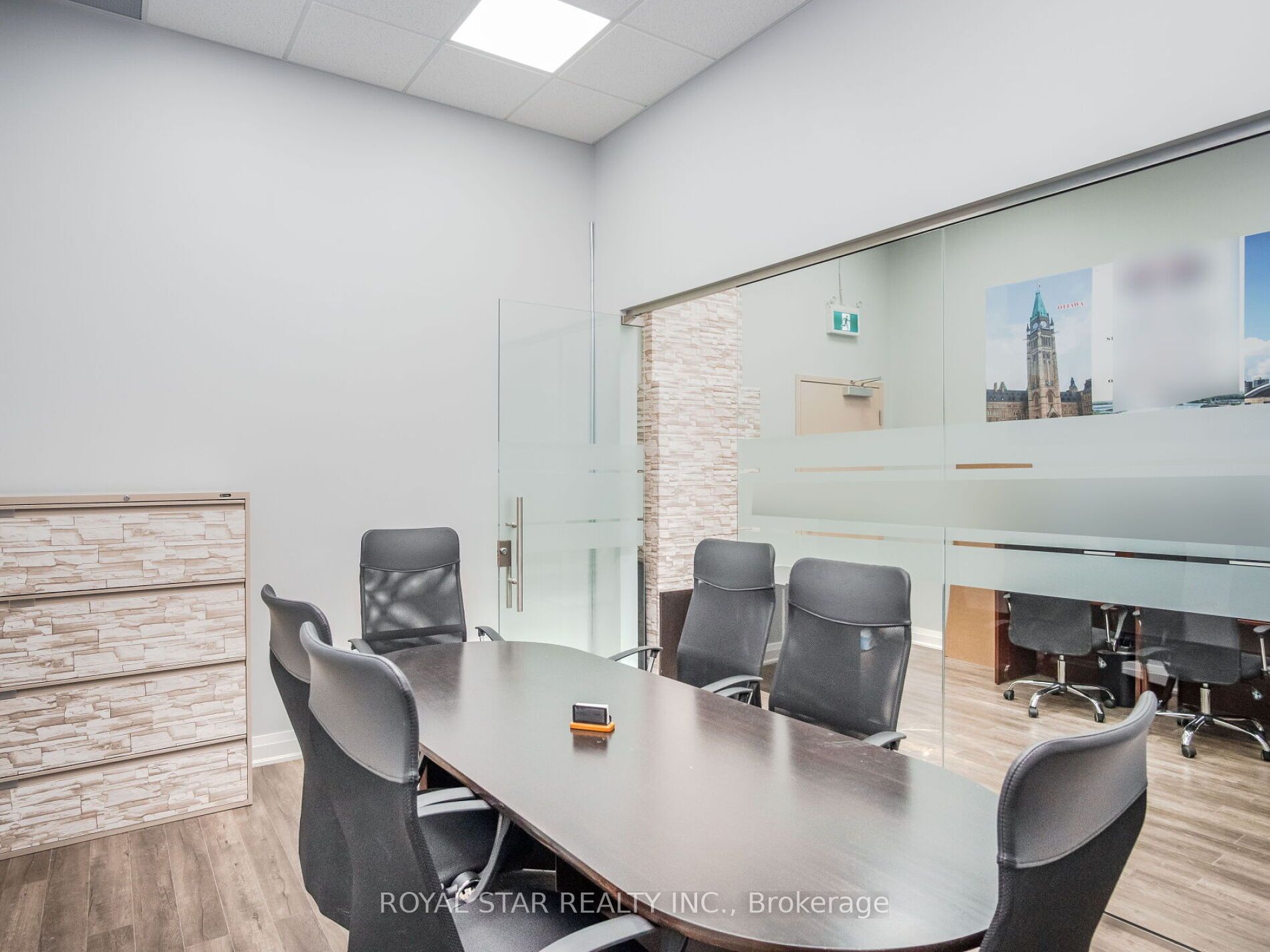 595 Sheppard Ave E Property Photo 27