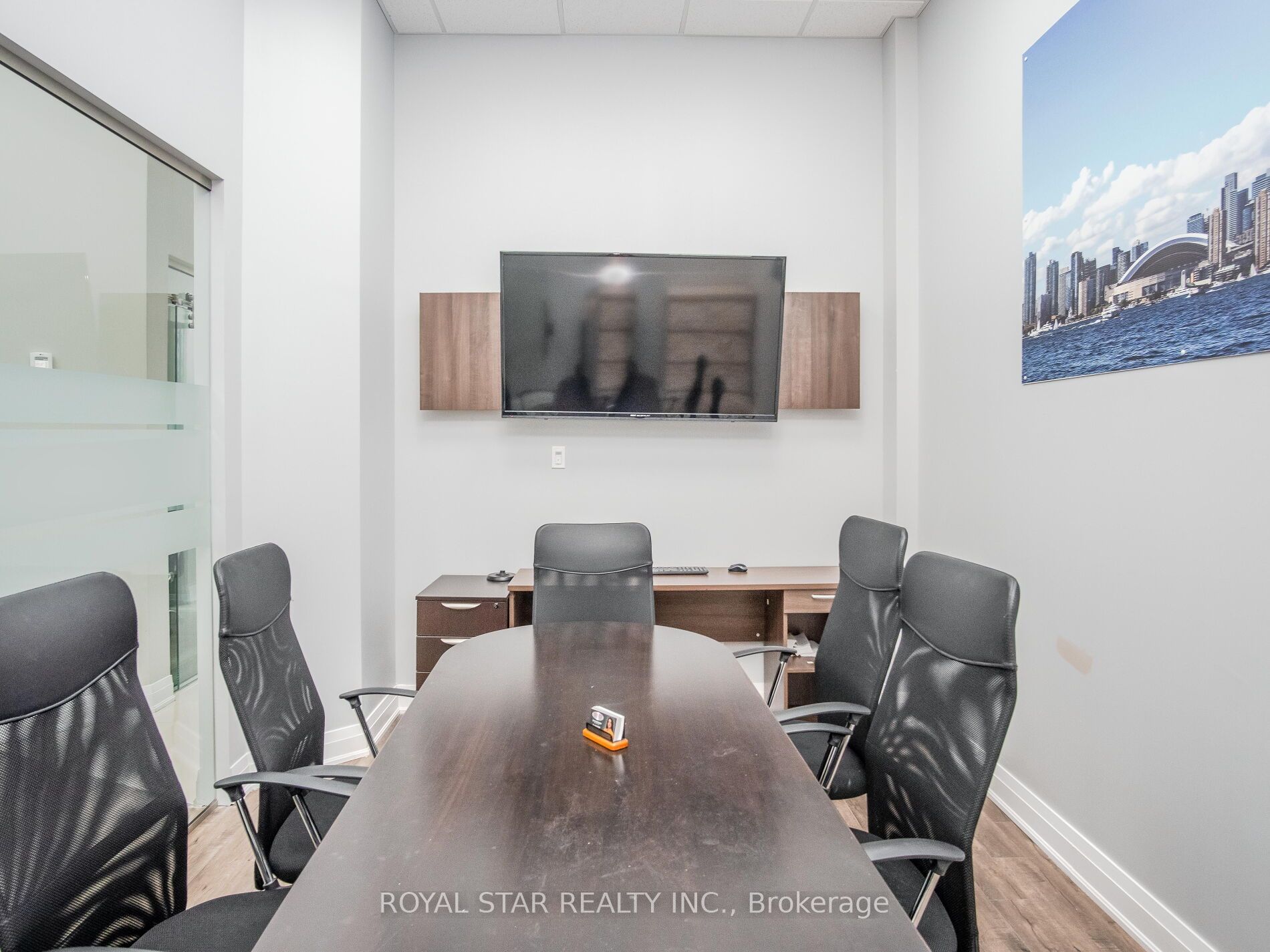 595 Sheppard Ave E Property Photo 29