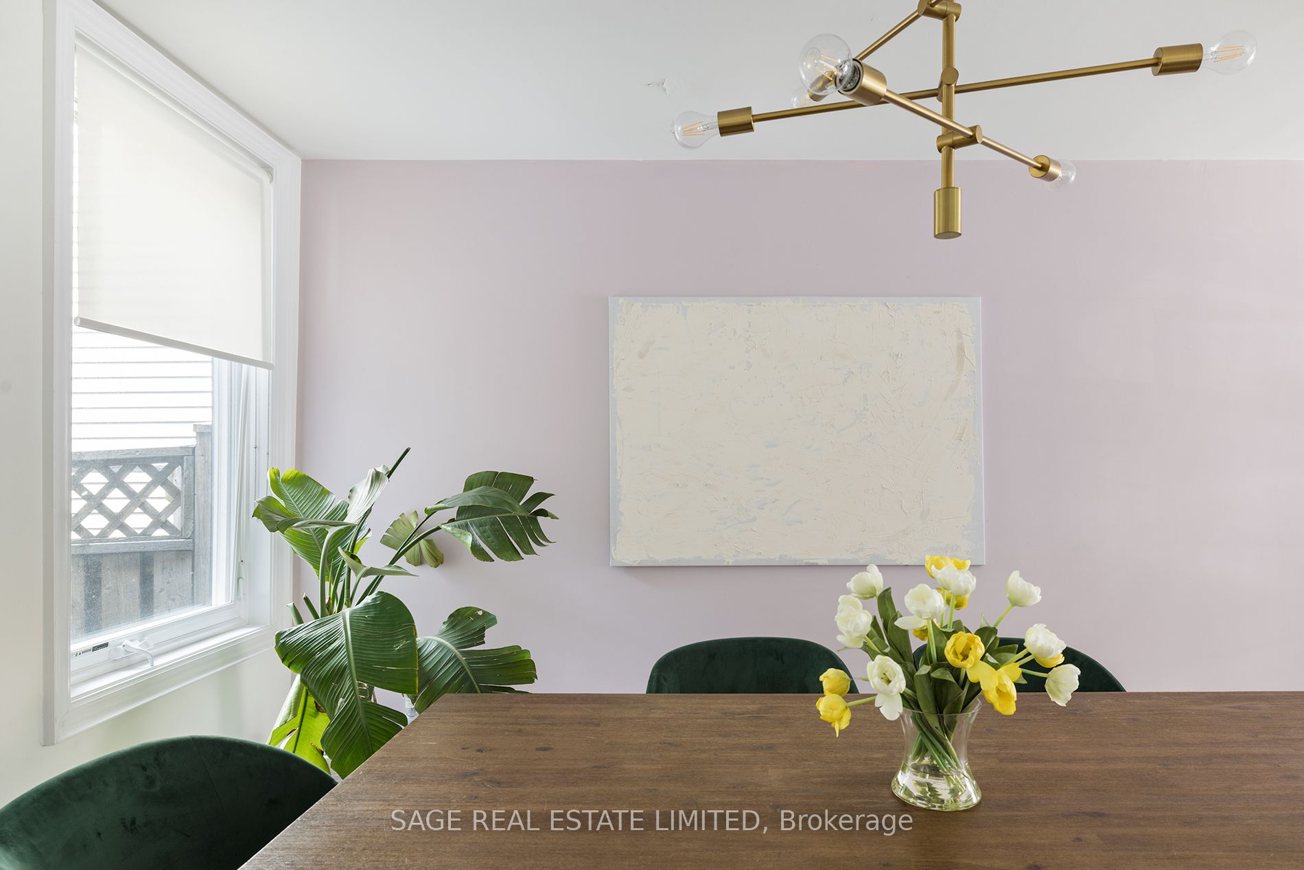 296 Ossington Ave Property Photo 9