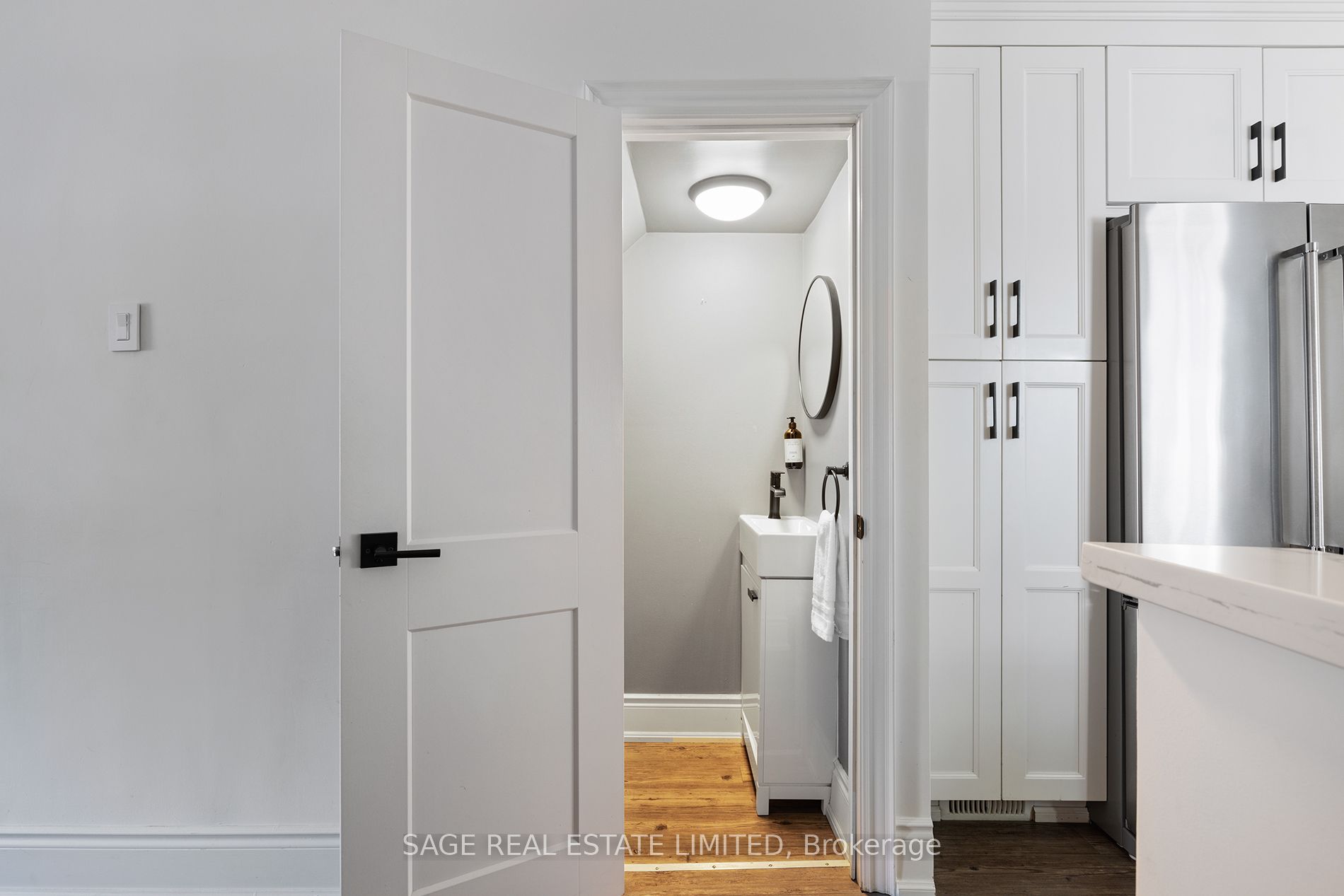 296 Ossington Ave Property Photo 14