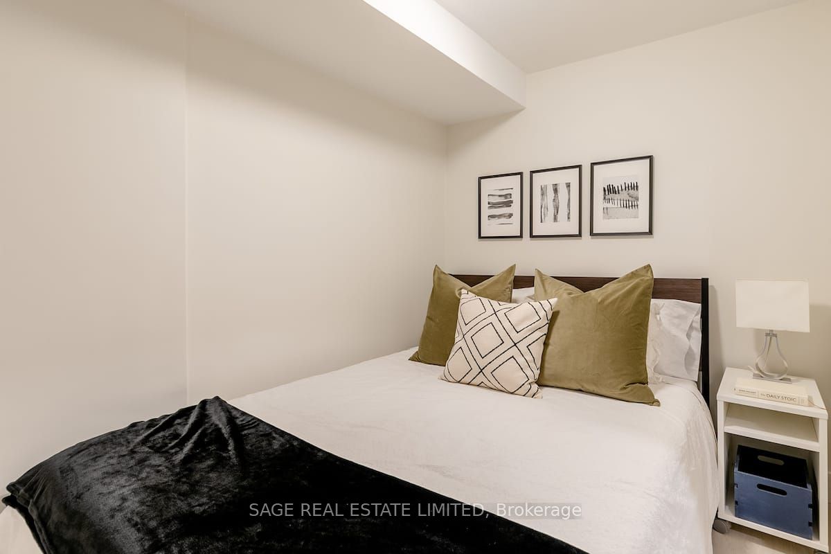 296 Ossington Ave Property Photo 36