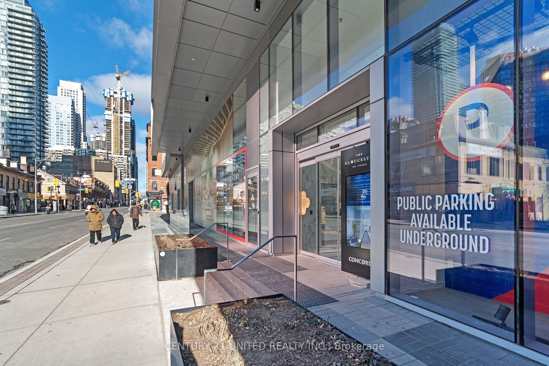 591 Yonge St Property Photo 6