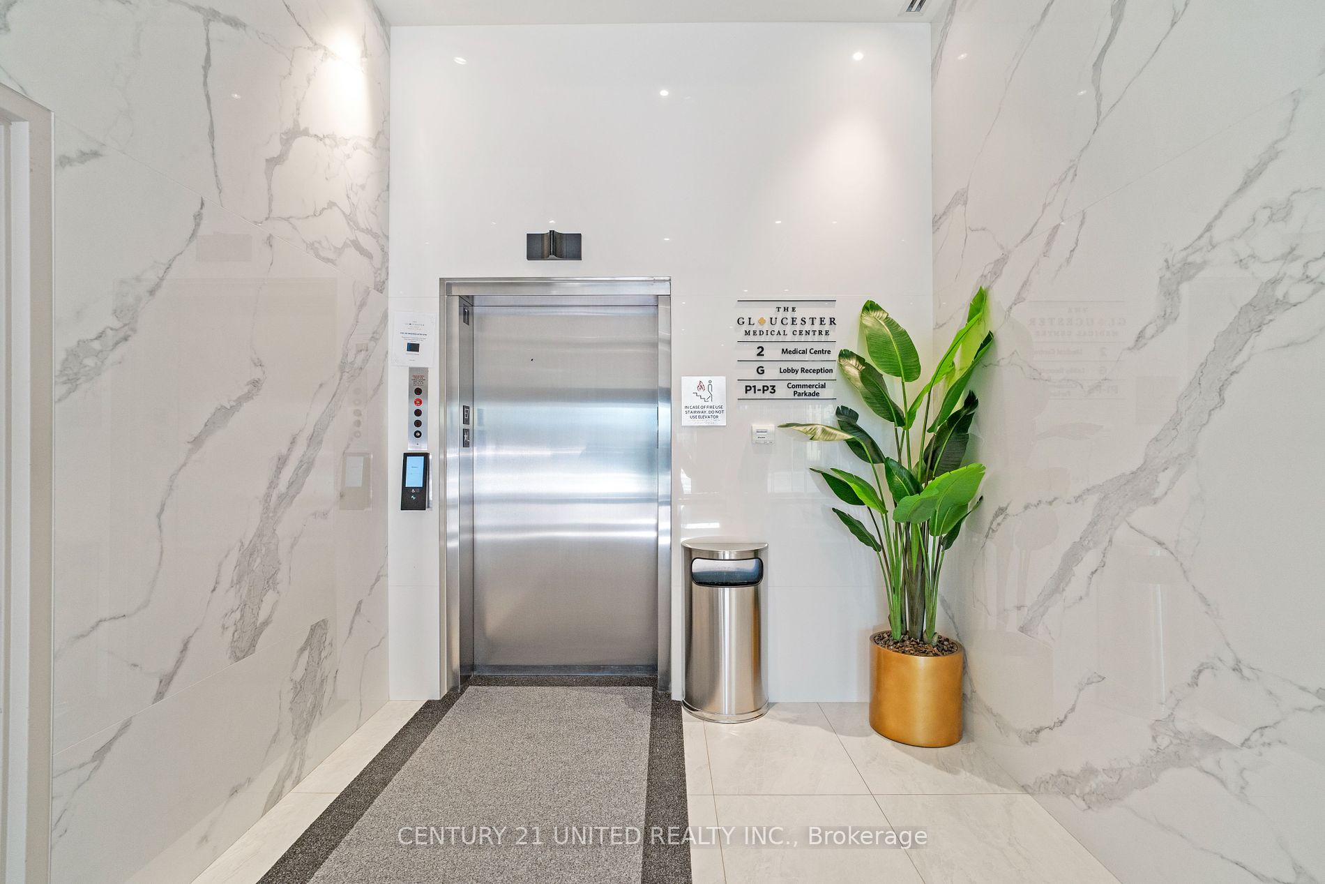 591 Yonge St Property Photo 10