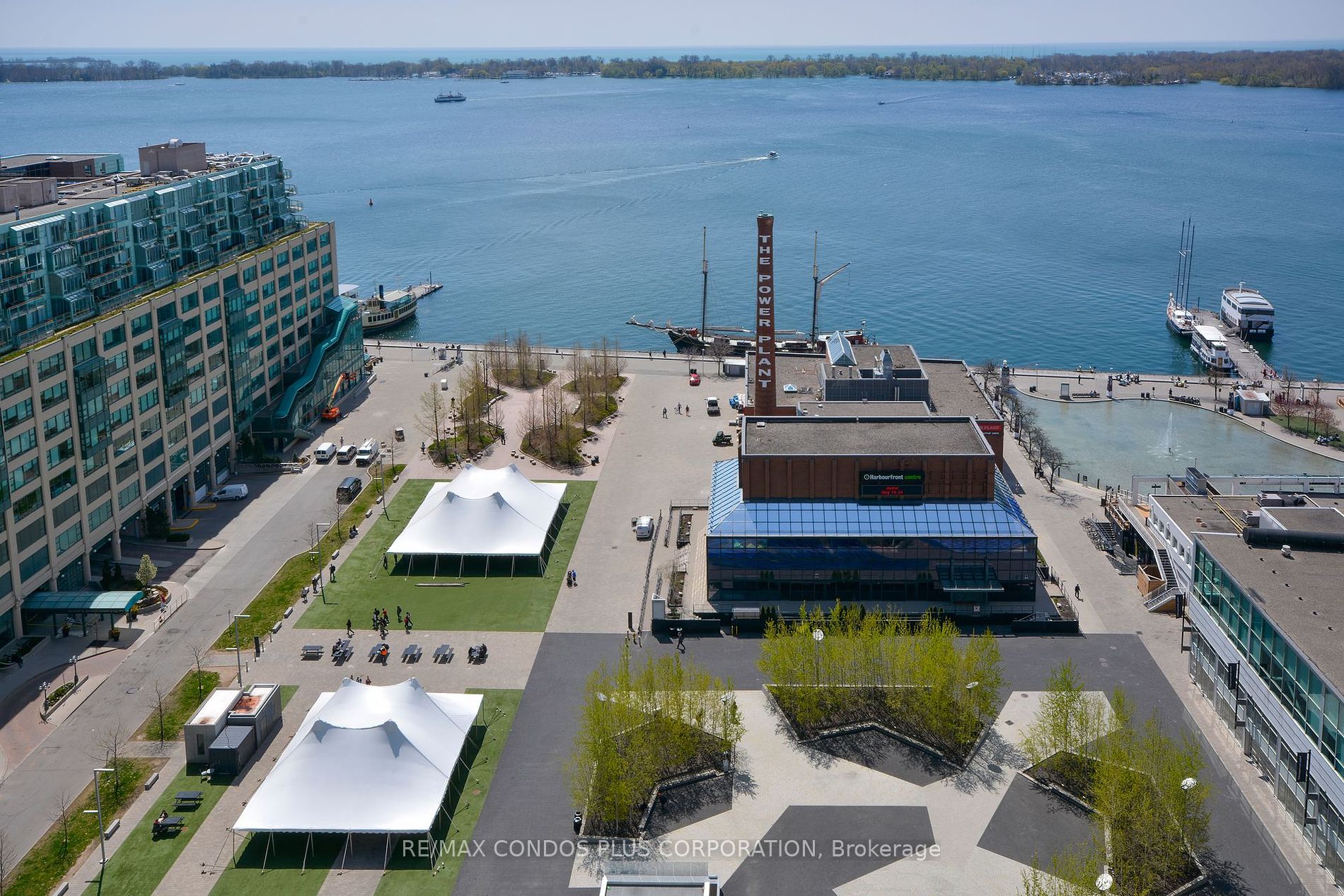 208 Queens Quay W 08 Property Photo 19