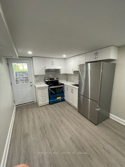 490 Gladstone Ave Property Photo 2