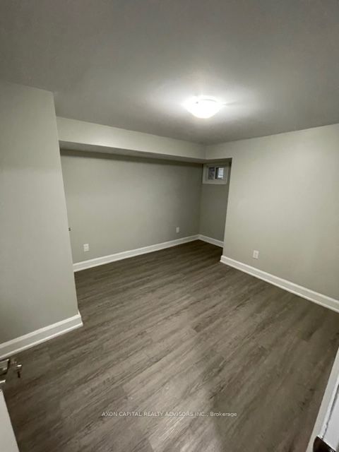 490 Gladstone Ave Property Photo 3