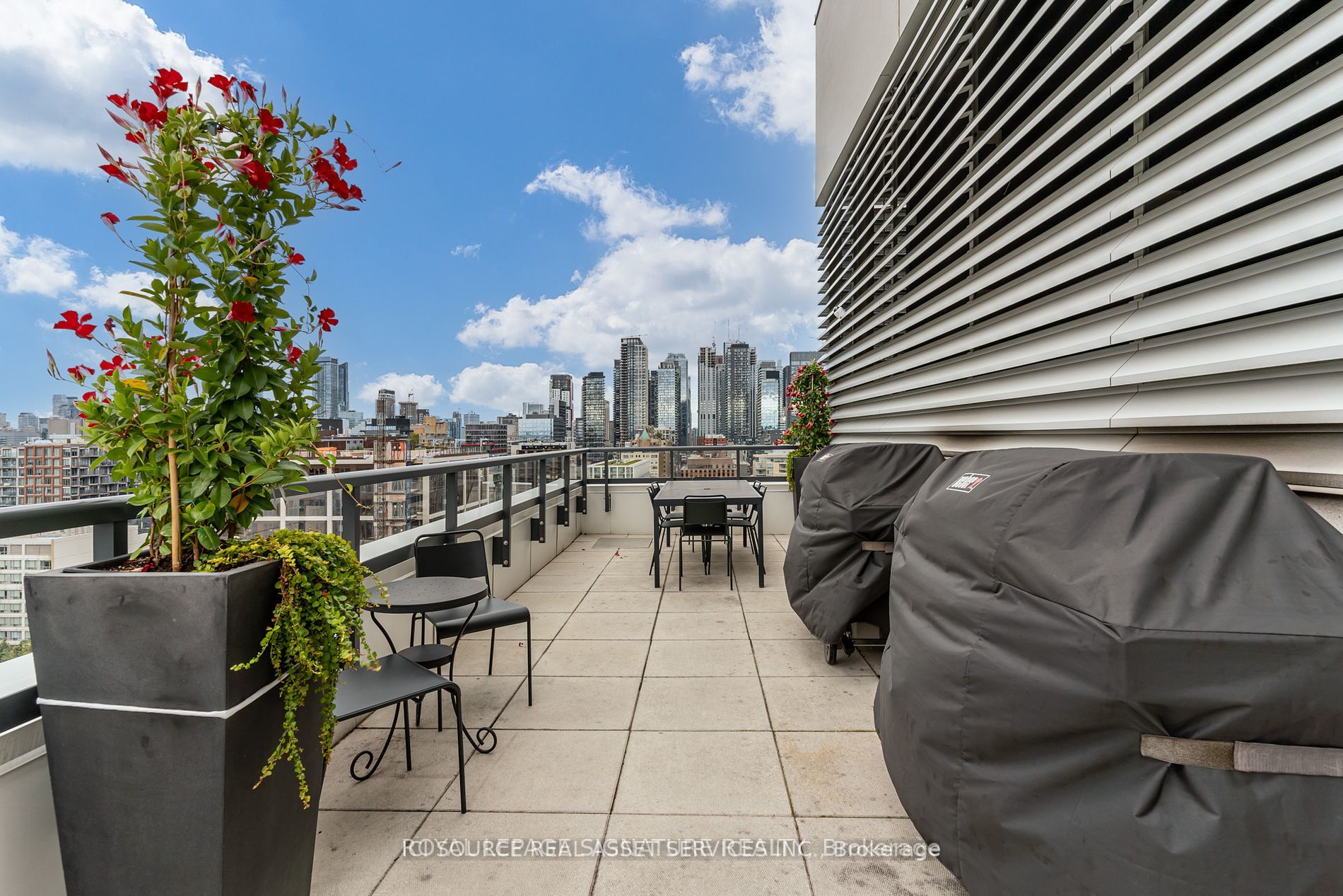 501 Adelaide St W 5 Property Photo 14