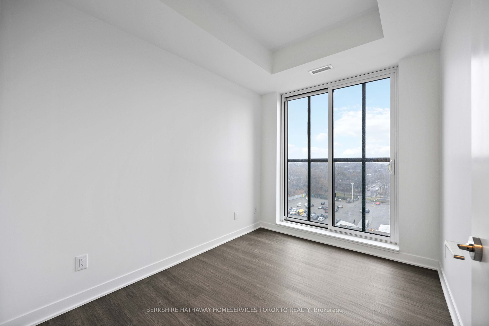 185 Alberta Ave 2 Property Photo 6