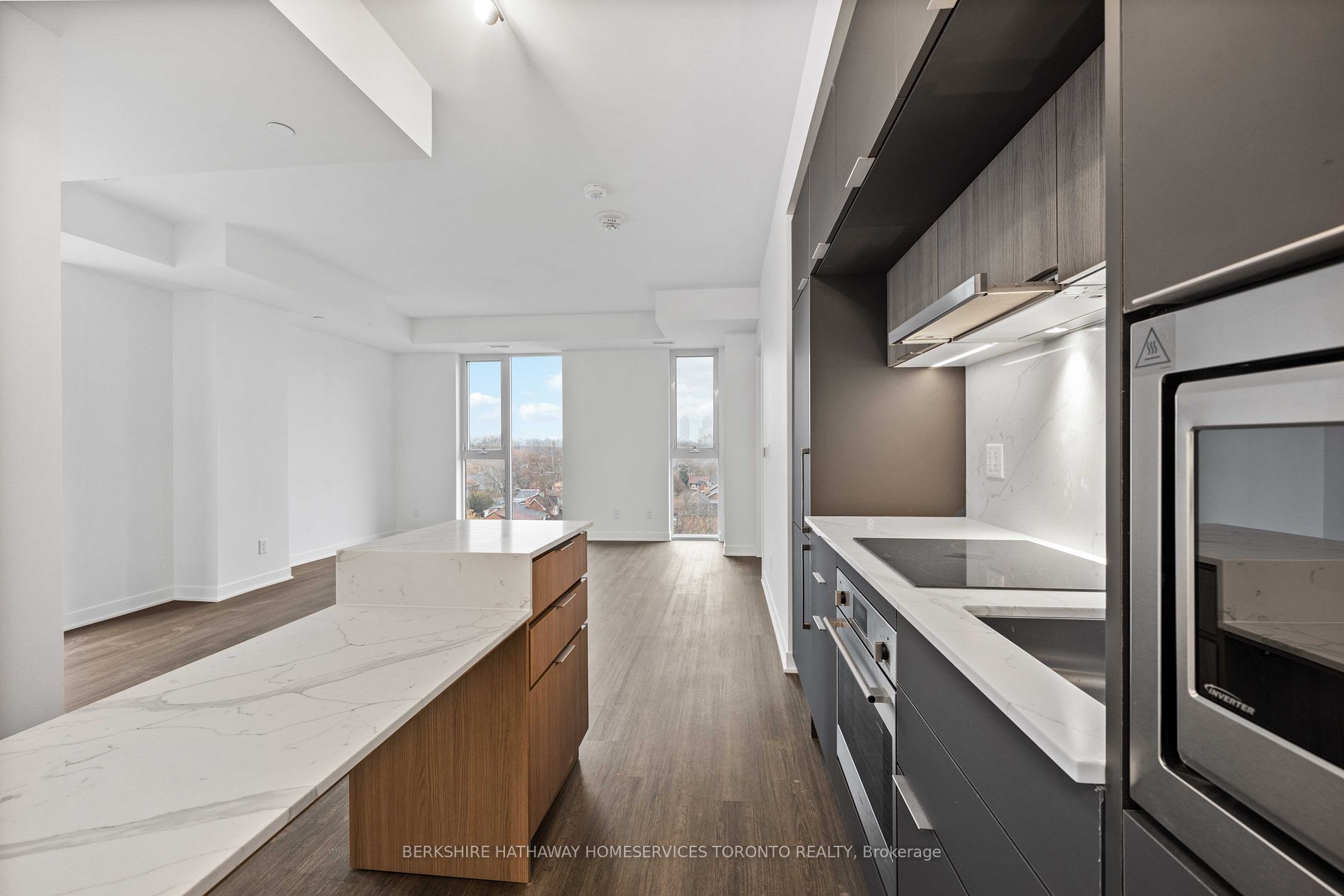 185 Alberta Ave 2 Property Photo 8