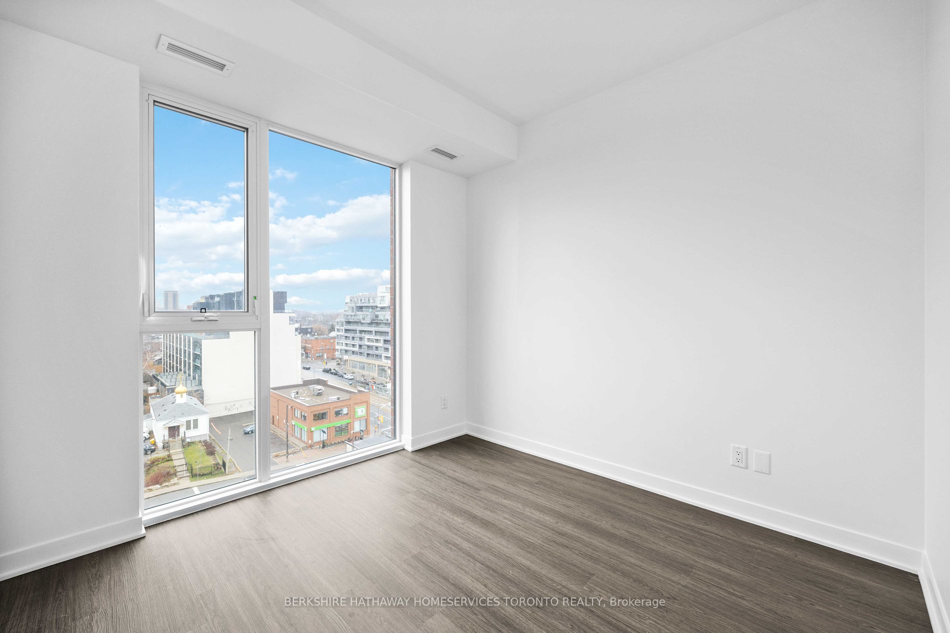 185 Alberta Ave 2 Property Photo 24