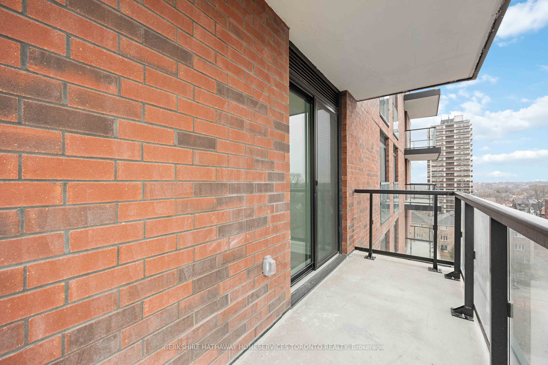 185 Alberta Ave 2 Property Photo 25