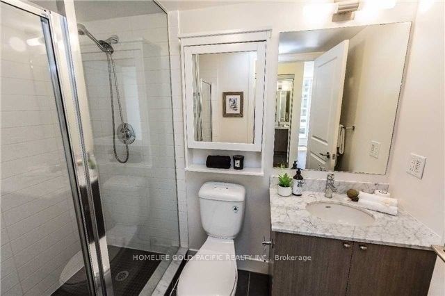 23 Sheppard Ave E 09 Property Photo 9