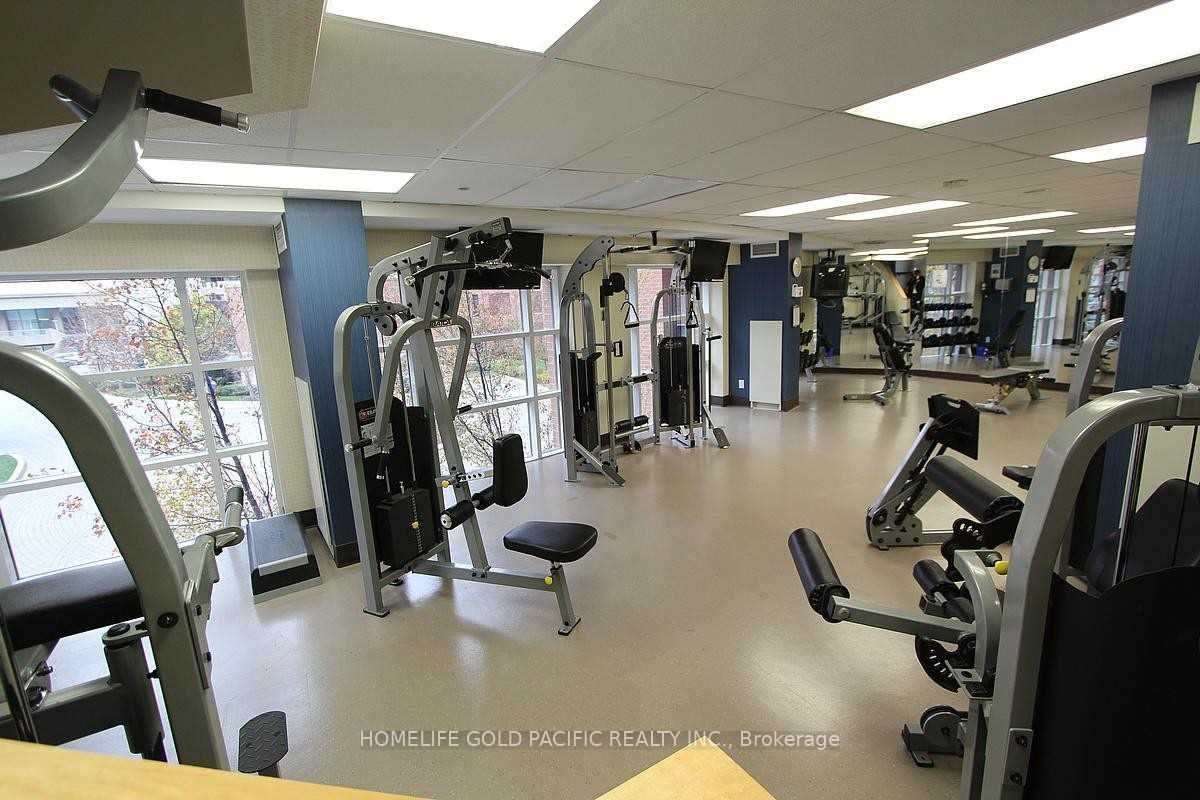 23 Sheppard Ave E 09 Property Photo 23