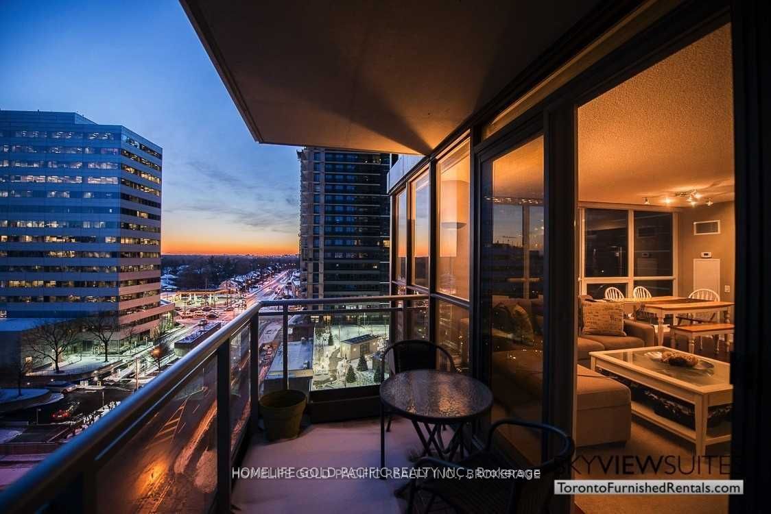 23 Sheppard Ave E 09 Property Photo 25
