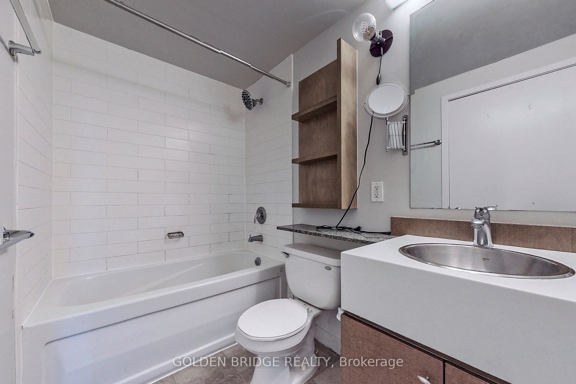 10 Navy Wharf Crt 9 Property Photo 14
