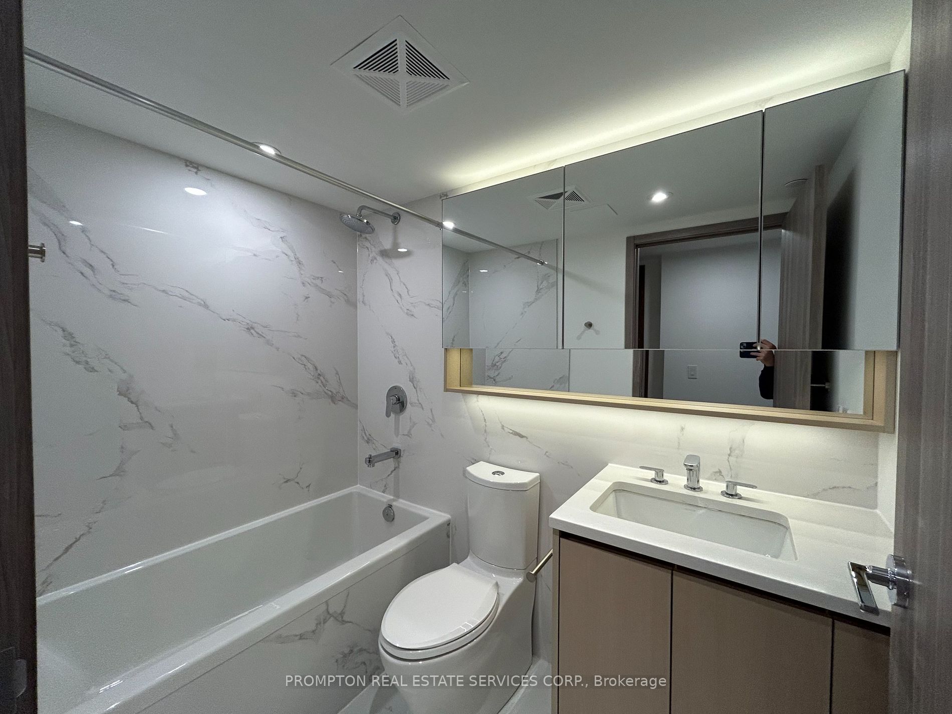 38 Widmer St 01 Property Photo 10