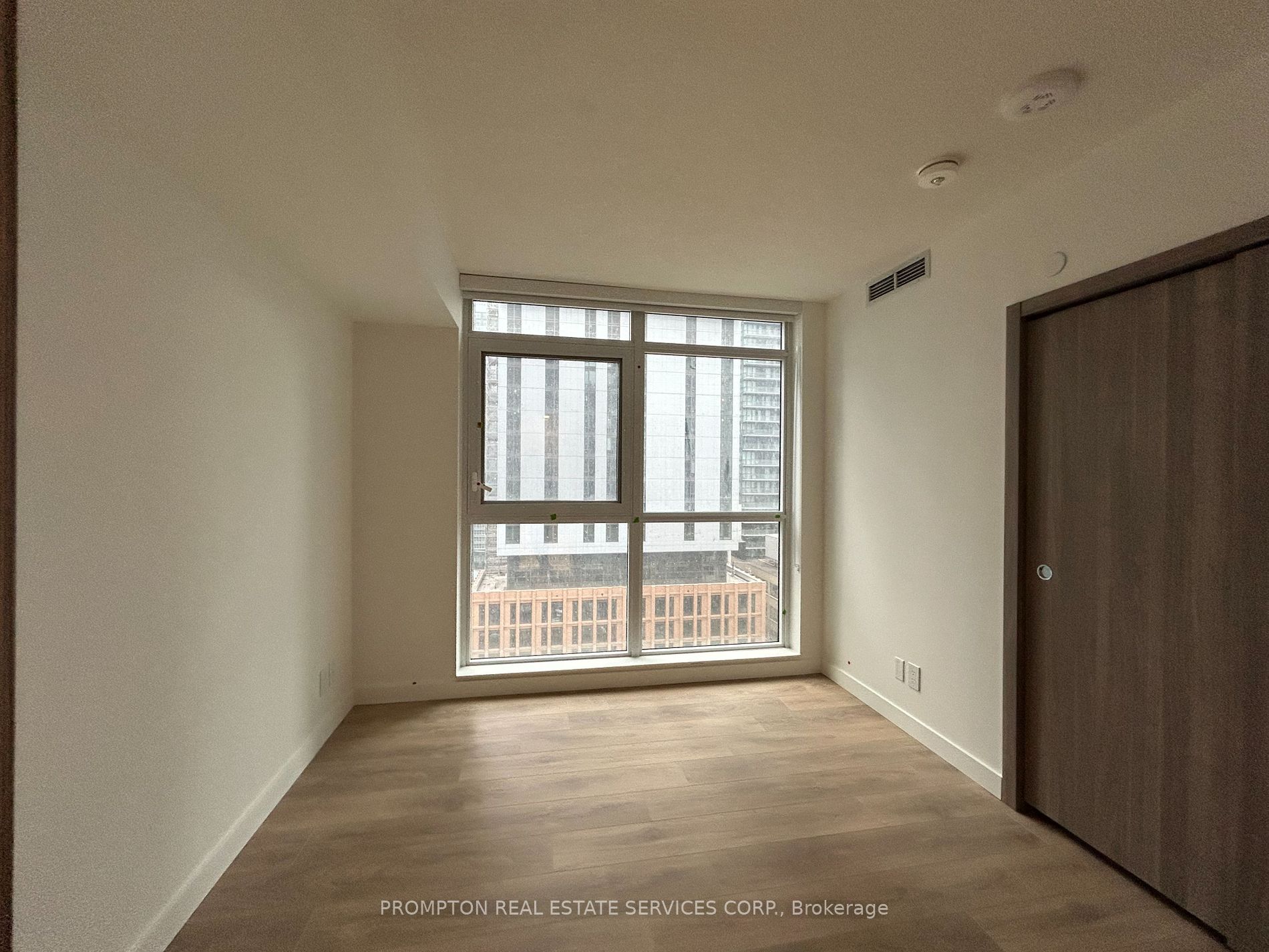38 Widmer St 01 Property Photo 14