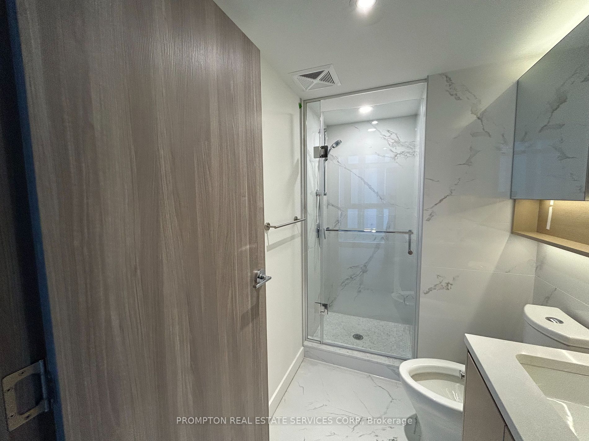 38 Widmer St 01 Property Photo 15