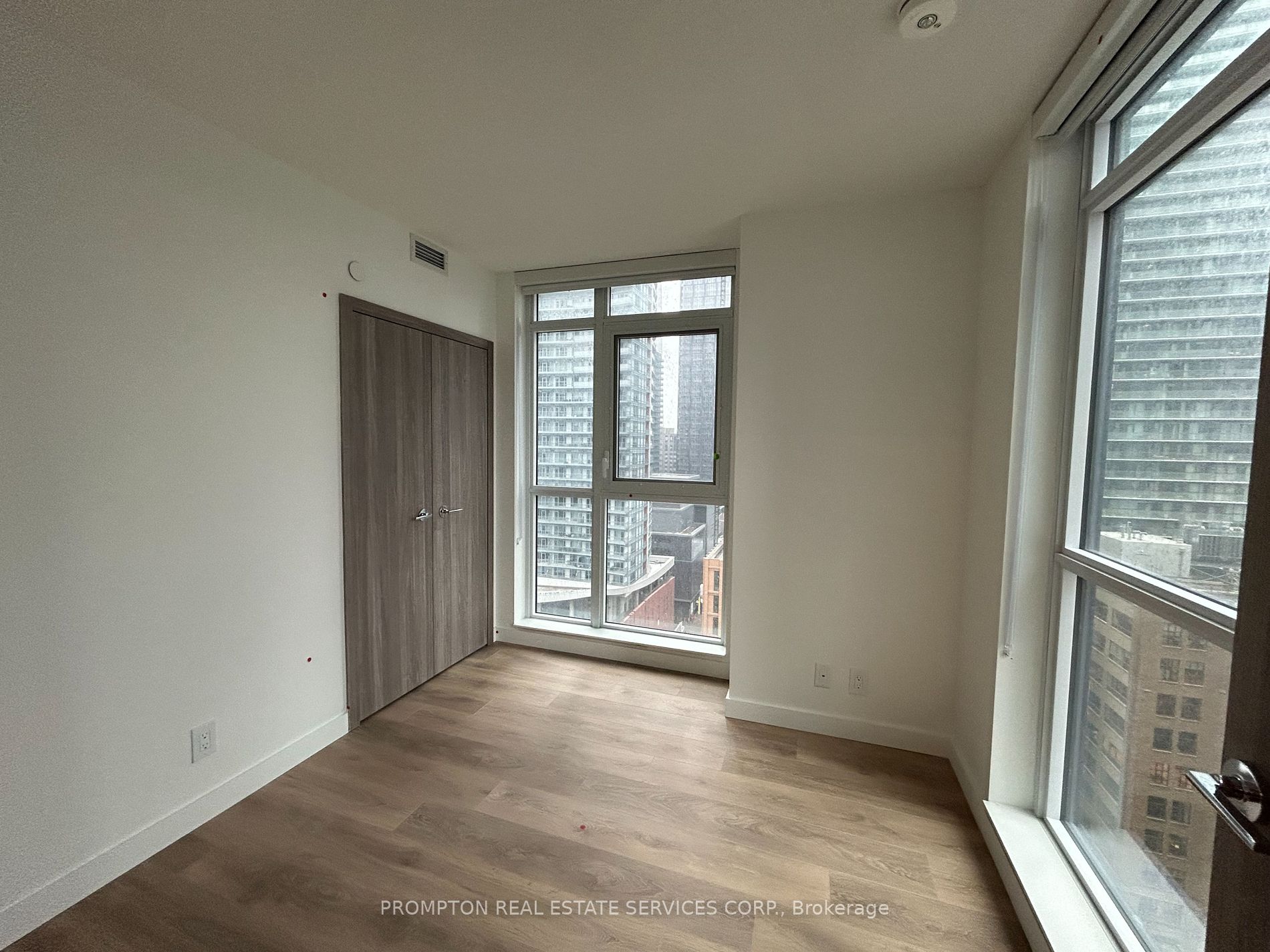 38 Widmer St 01 Property Photo 16