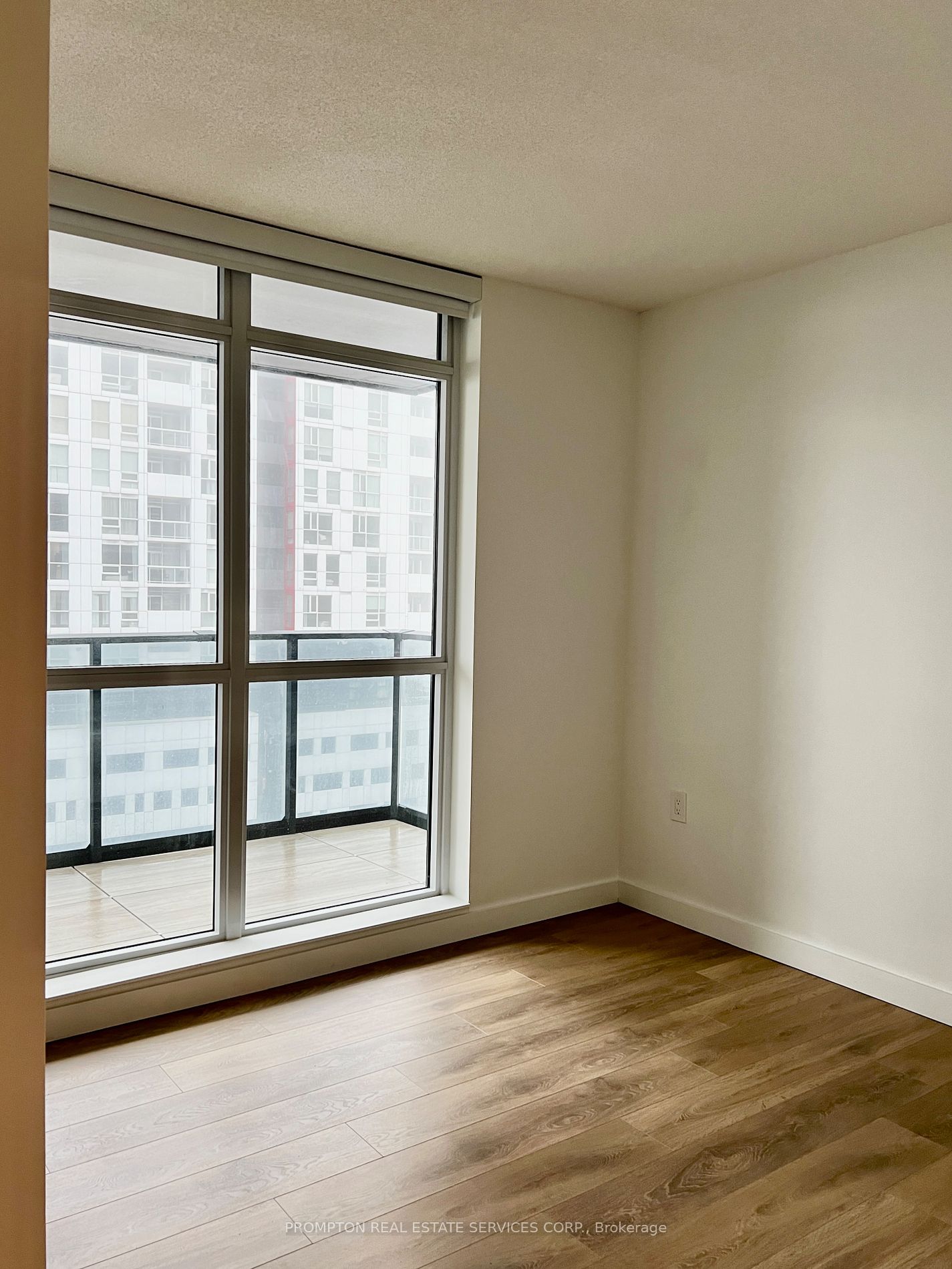 38 Widmer St 11 Property Photo 18