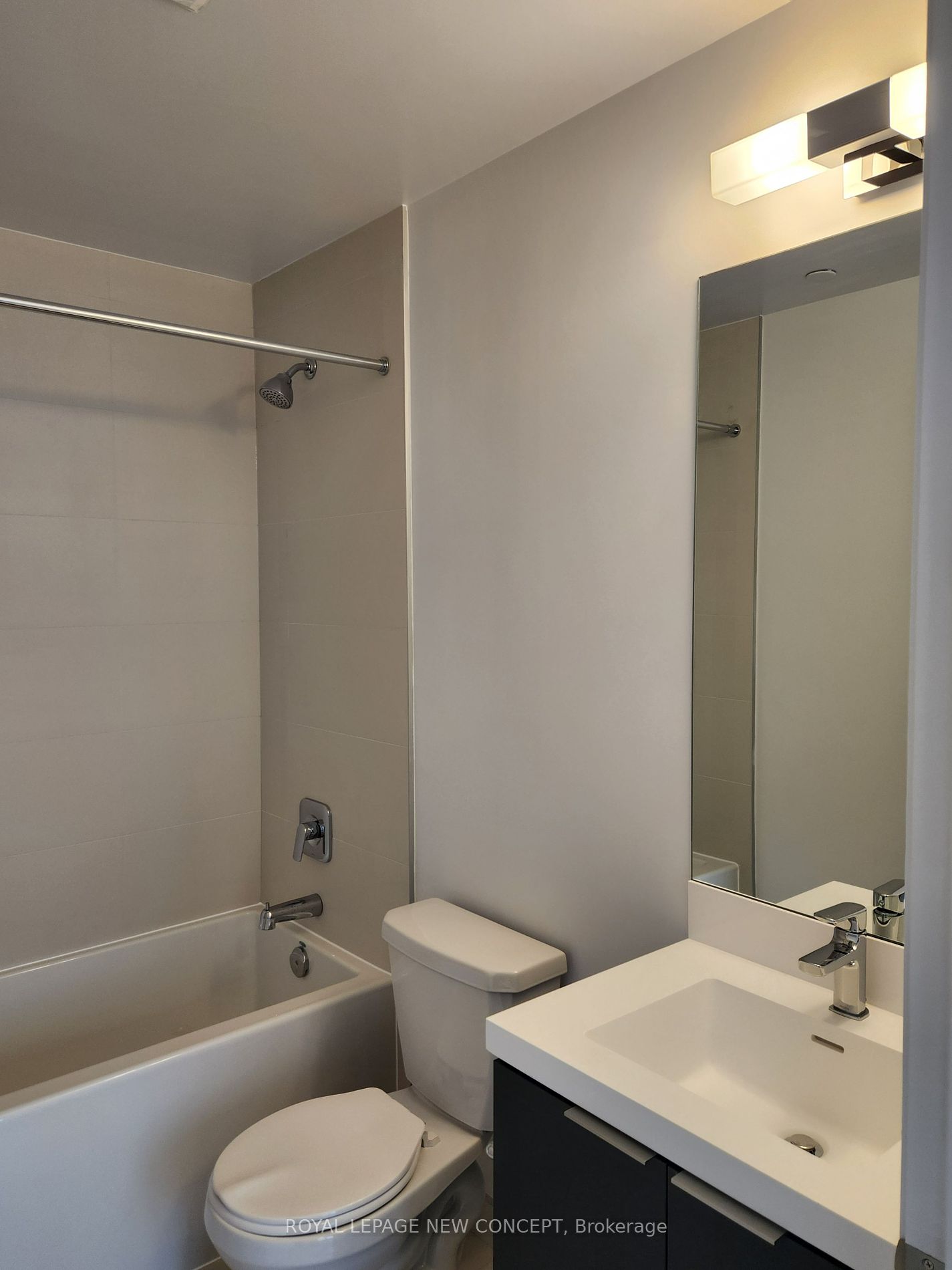 25 Holly St 0 Property Photo 10