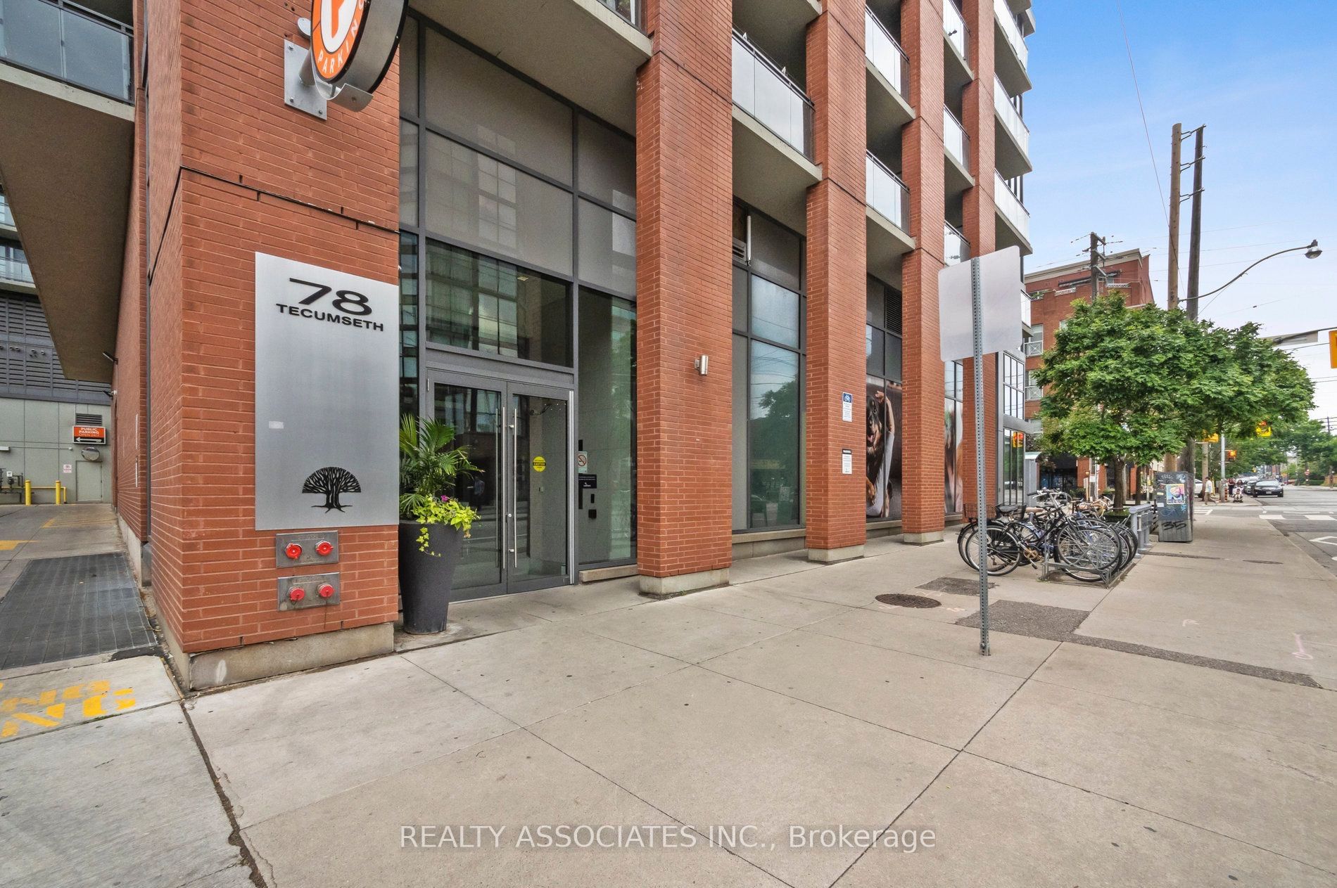 78 Tecumseth St 15 Picture