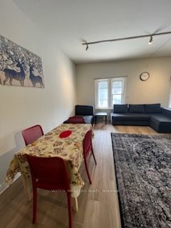 383 Eglinton Ave E Property Photo 5
