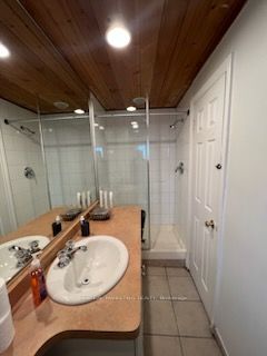 383 Eglinton Ave E Property Photo 8