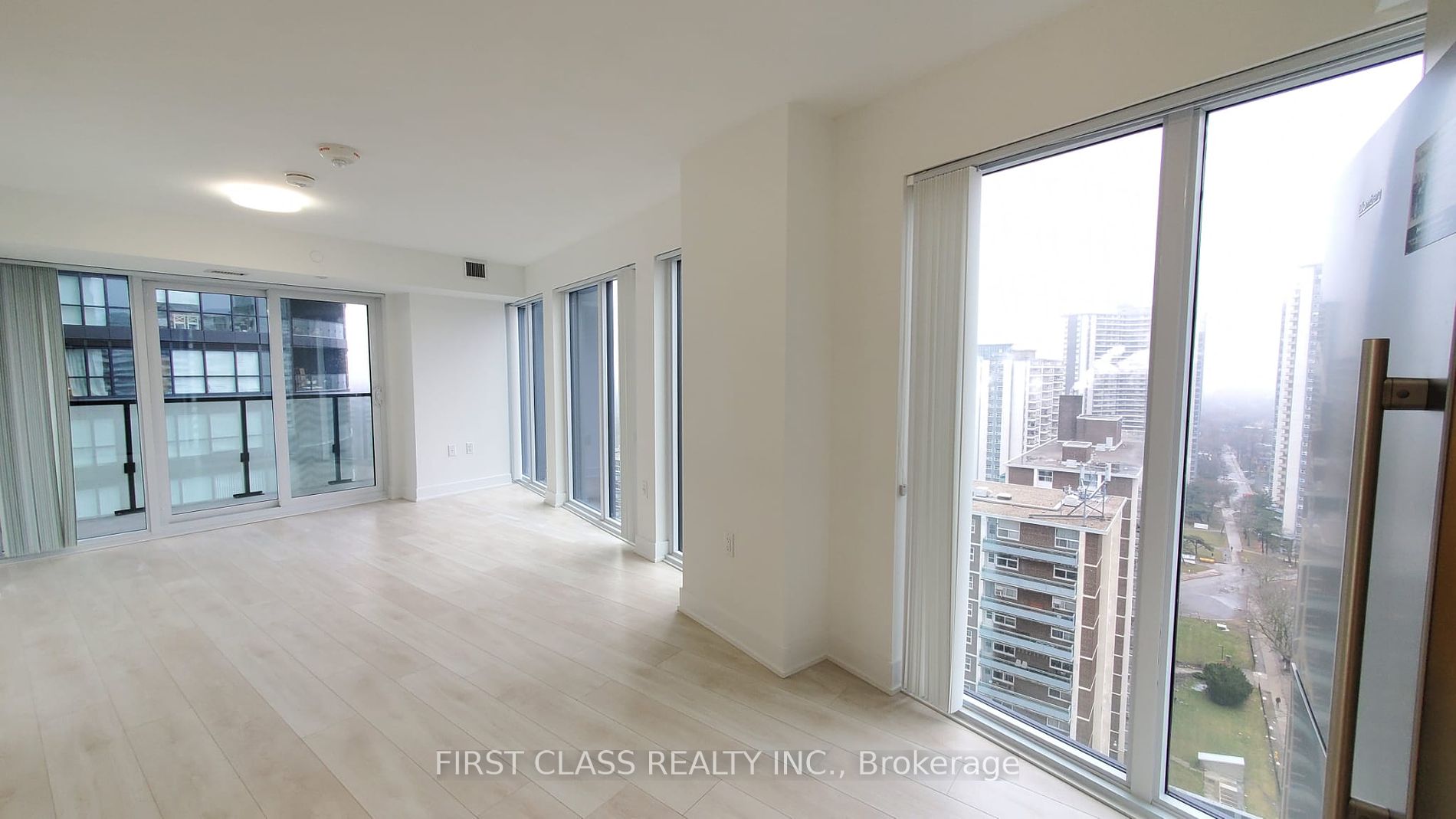 575 Bloor St E 7 Property Photo 8
