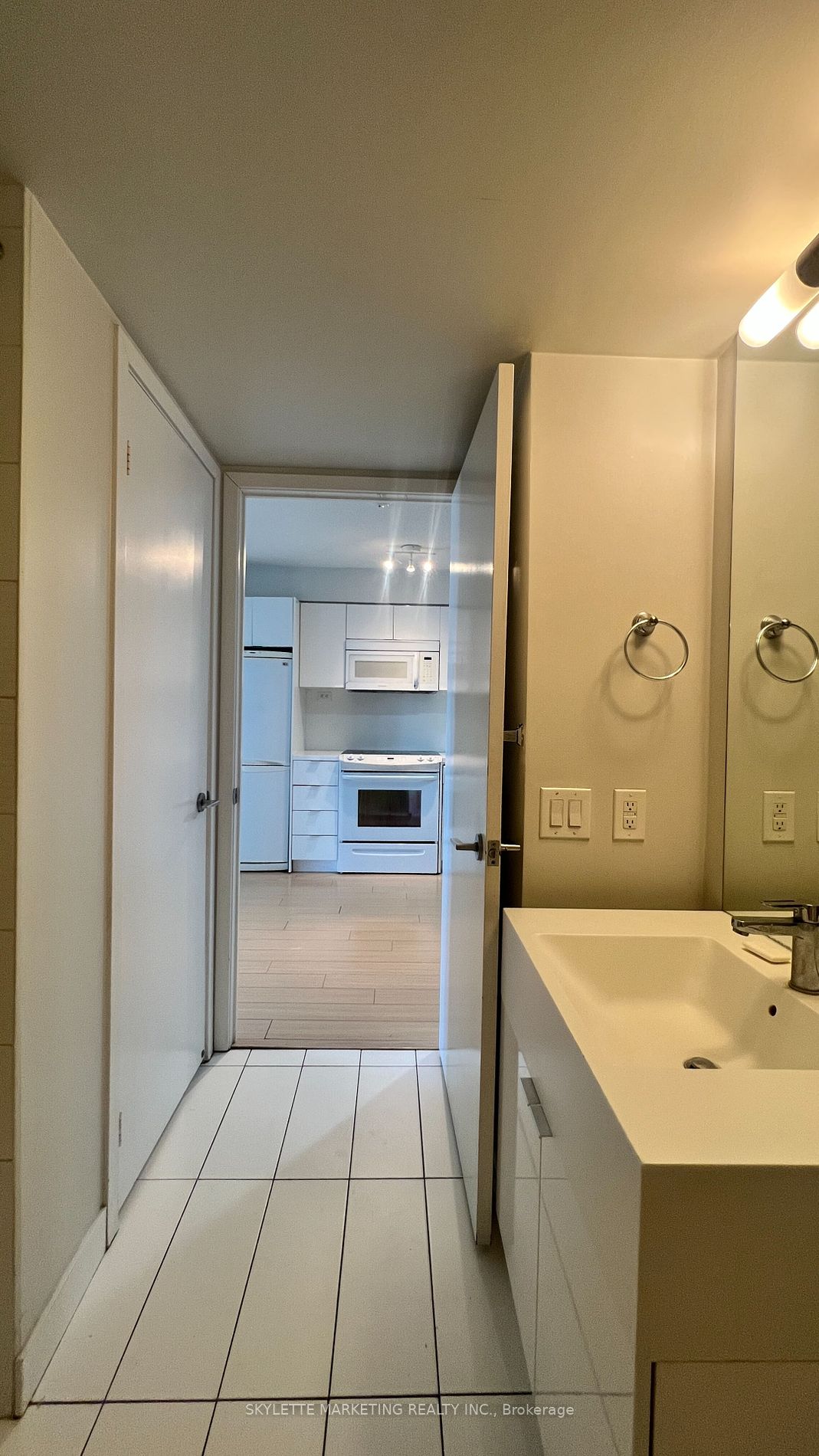 15 Iceboat Terr 11 Property Photo 20
