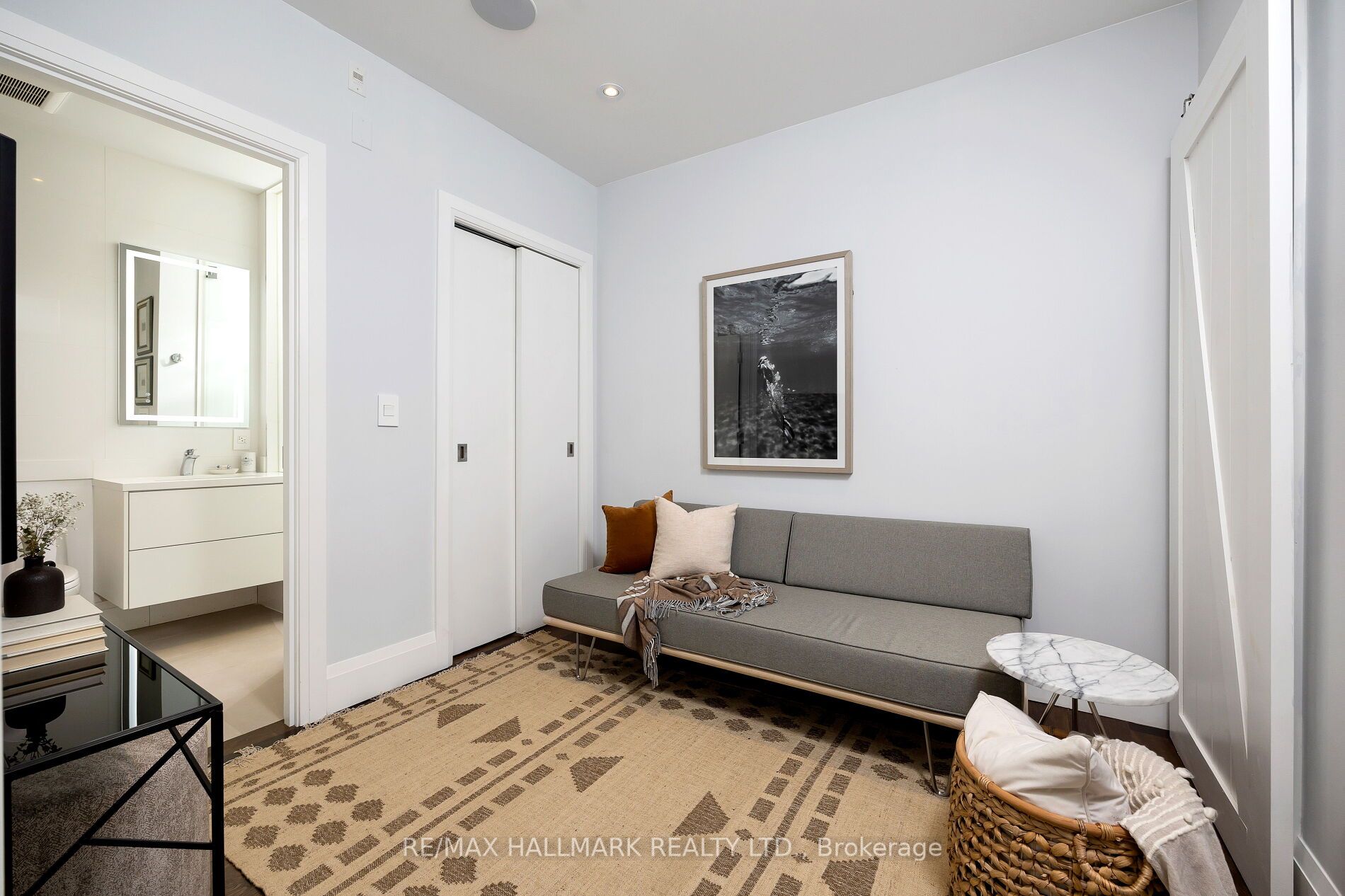 43 Hanna Ave 23 Property Photo 36